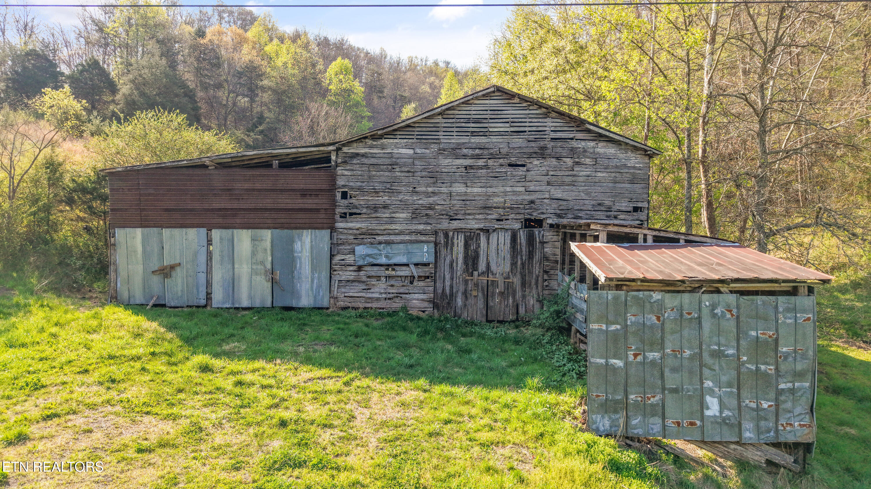 542 Back Valley Road Sneedville TN 37869