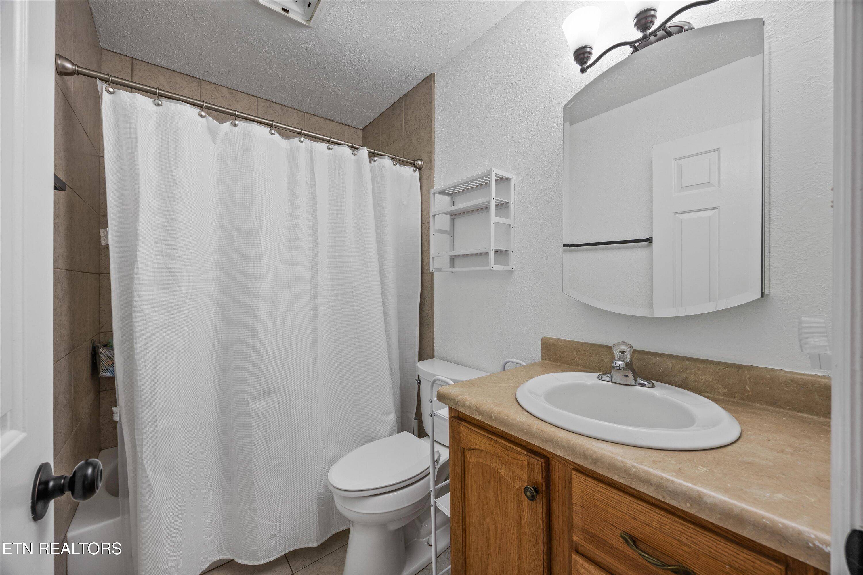 7563 NW Chatham Circle Knoxville TN 37909