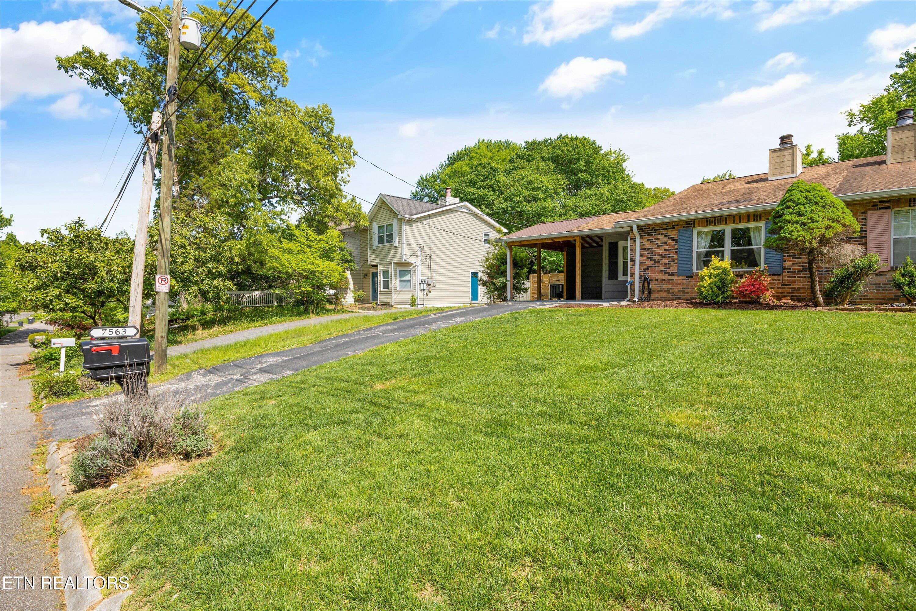 7563 NW Chatham Circle Knoxville TN 37909
