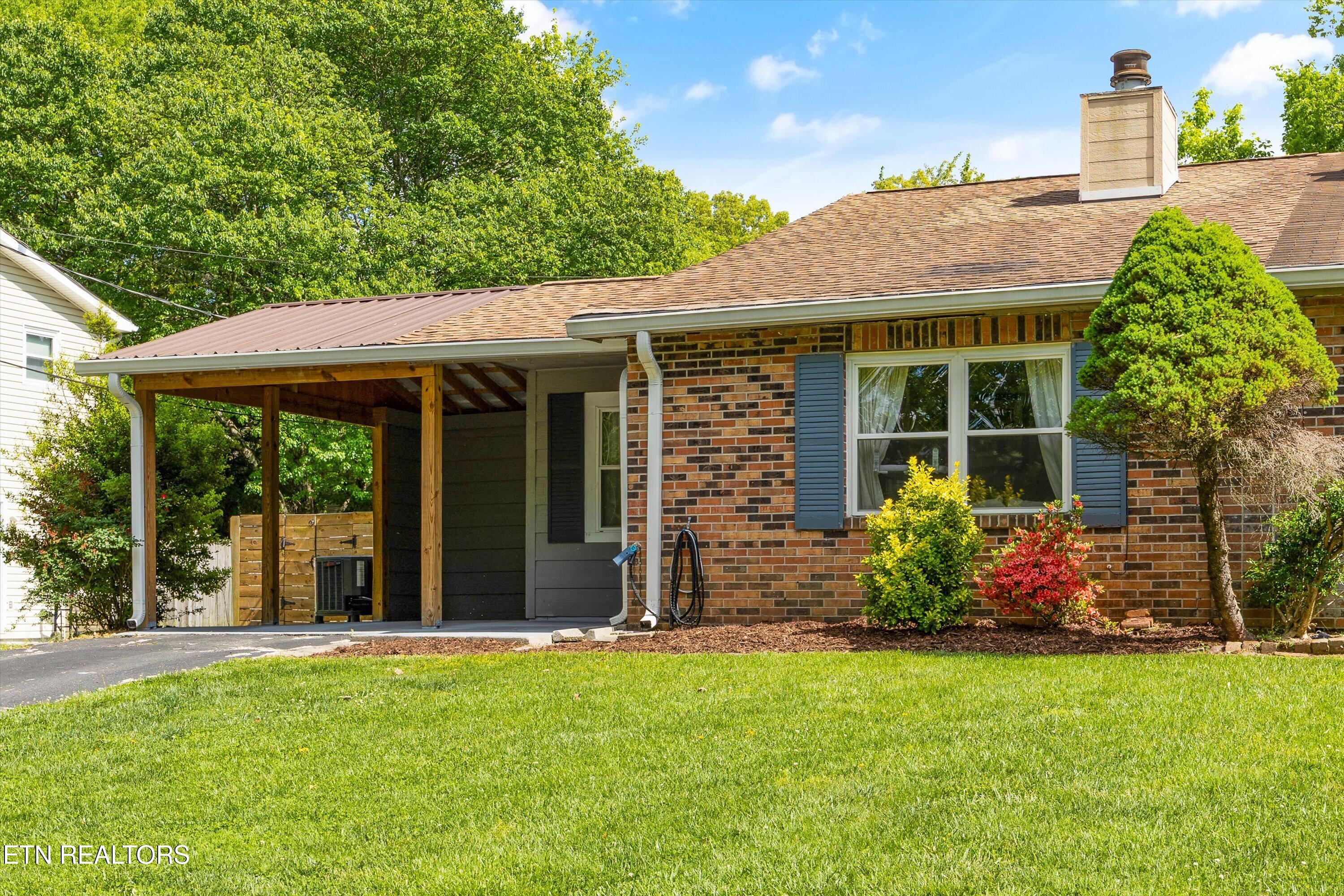 7563 NW Chatham Circle Knoxville TN 37909