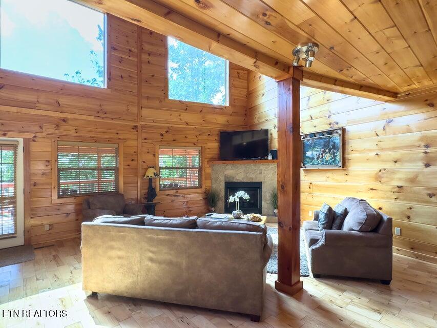 2205 Meredith Way Sevierville TN 37876