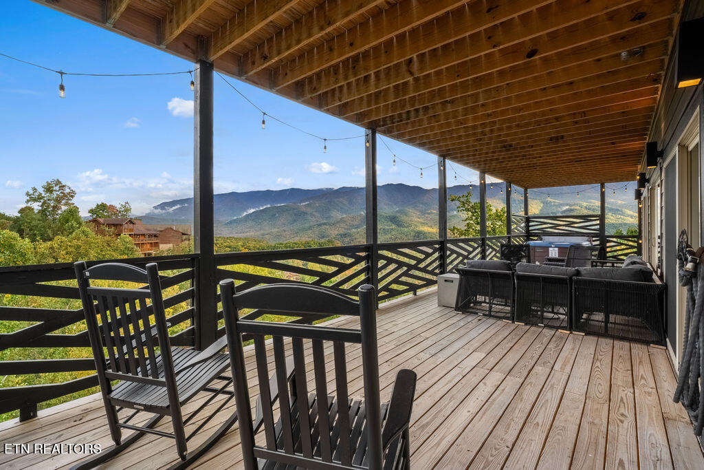 839 Deer Path Lane Gatlinburg TN 37738