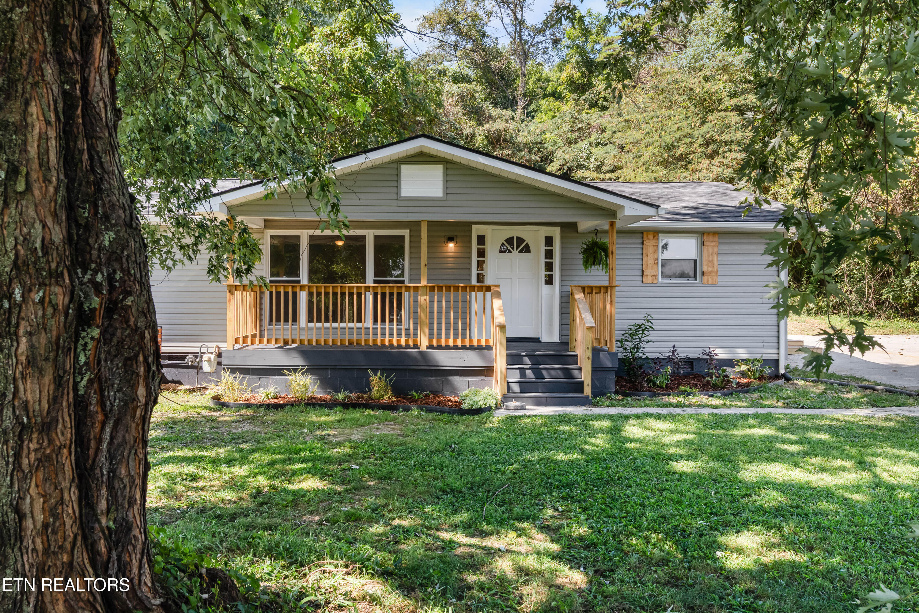 462 Island Ford Road Jacksboro TN 37757