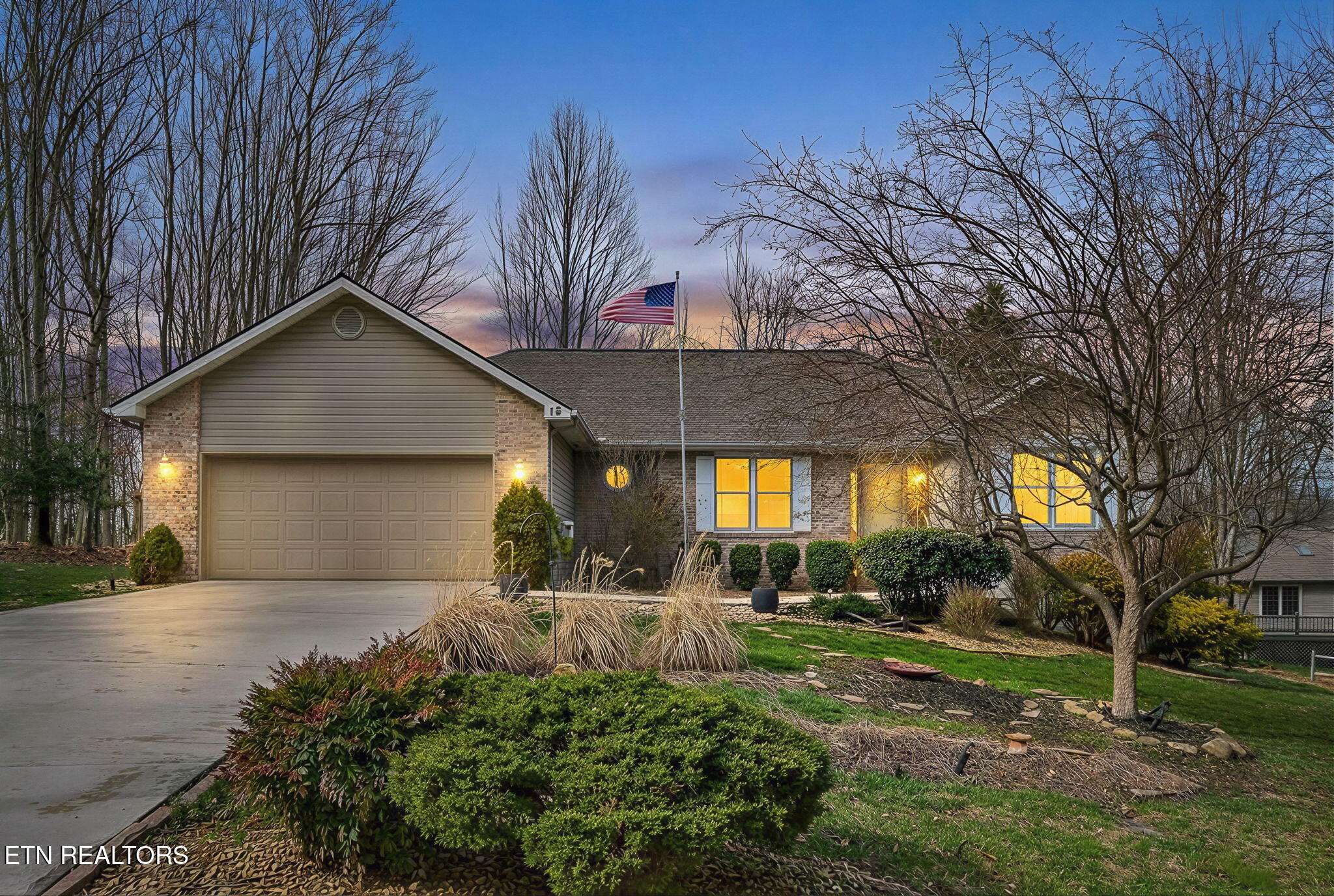 15 Ridge Crest Circle Crossville TN 38558