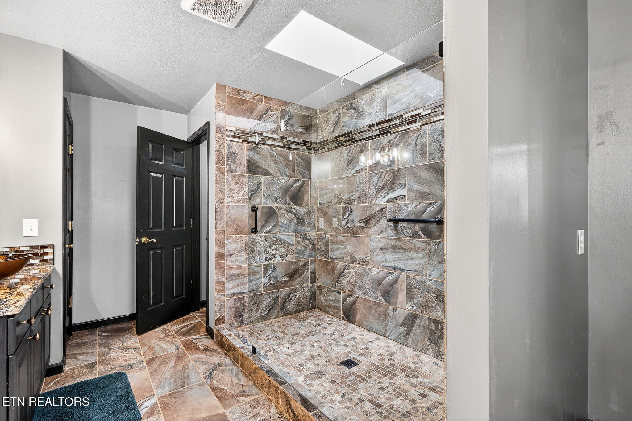 15 Ridge Crest Circle Crossville TN 38558