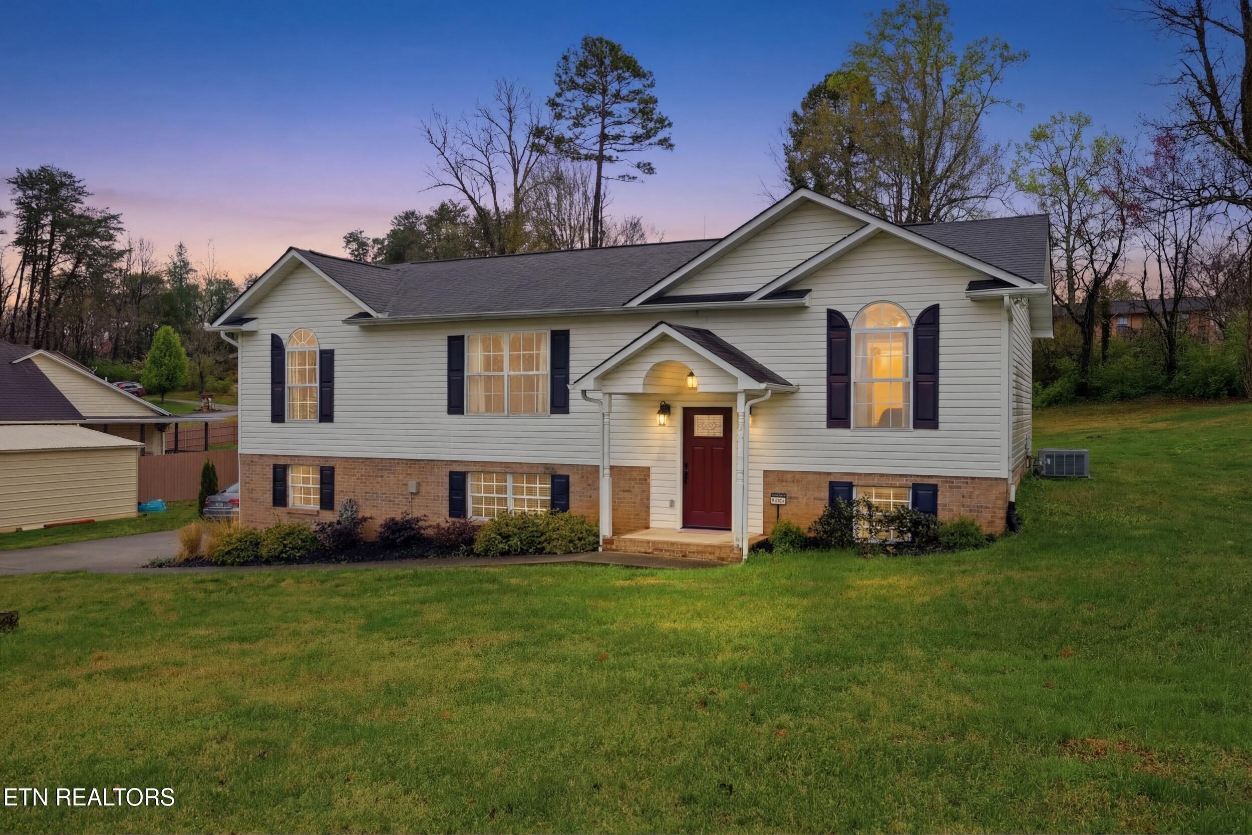 1507 Water Lily Lane Maryville TN 37801