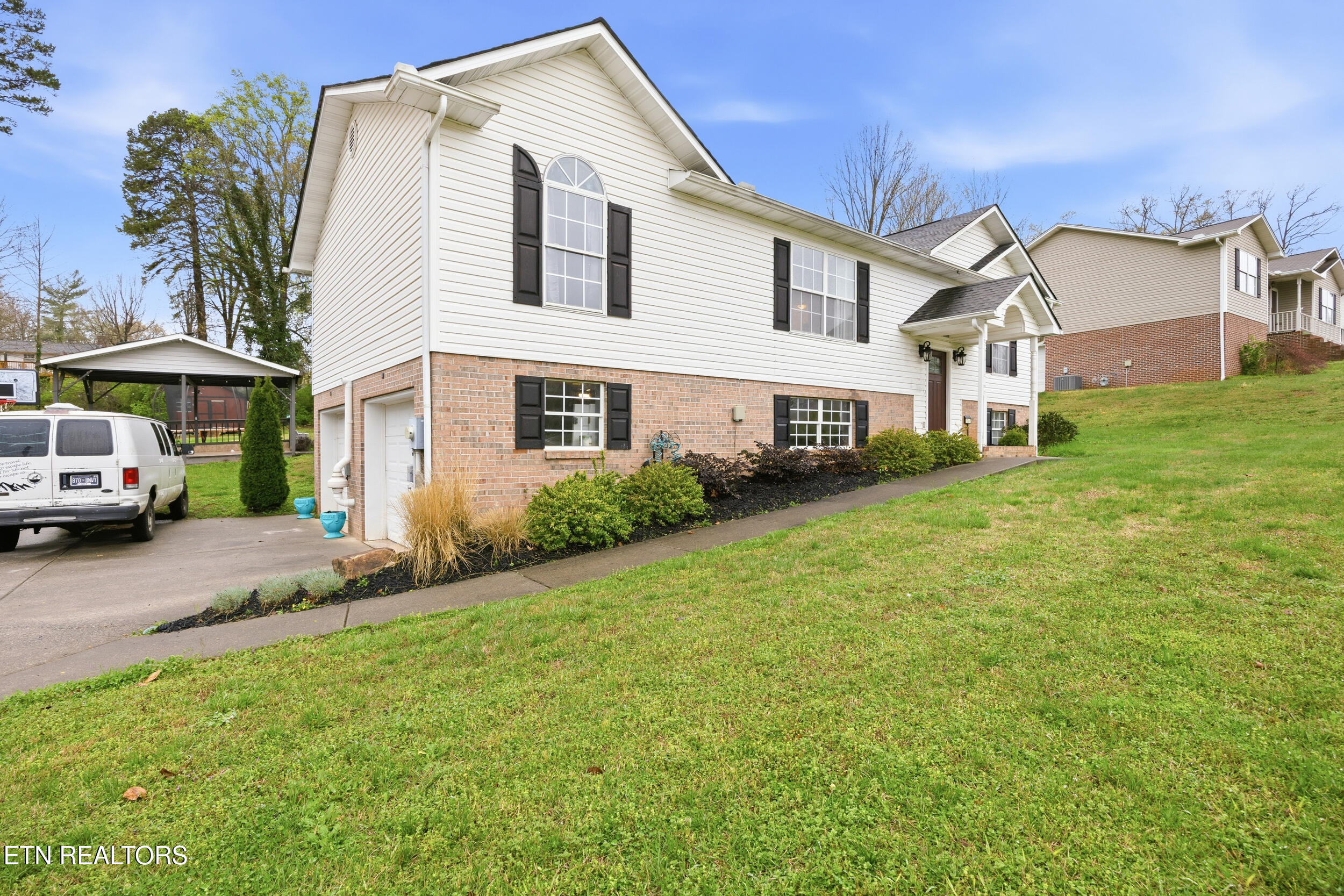 1507 Water Lily Lane Maryville TN 37801