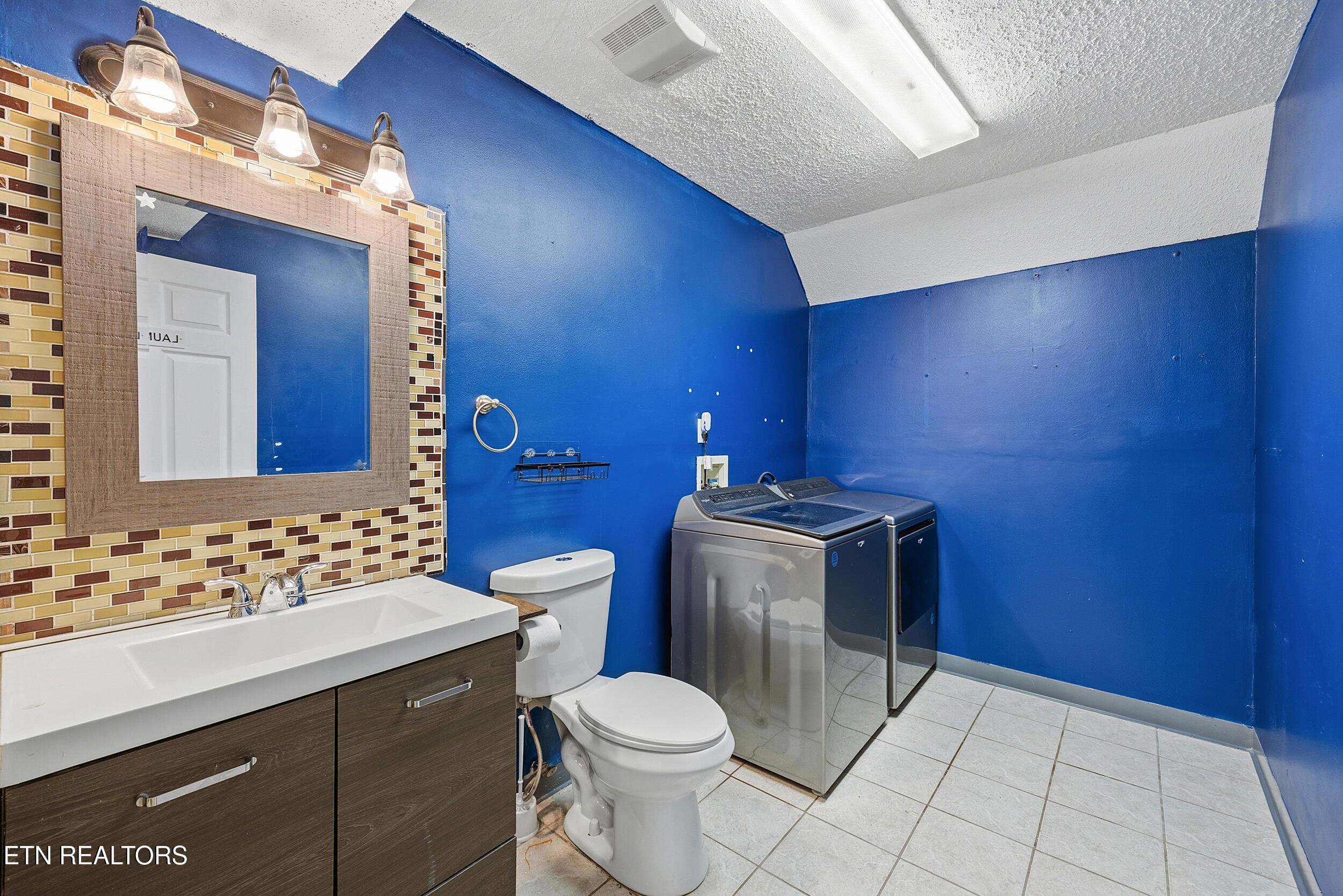 1507 Water Lily Lane Maryville TN 37801