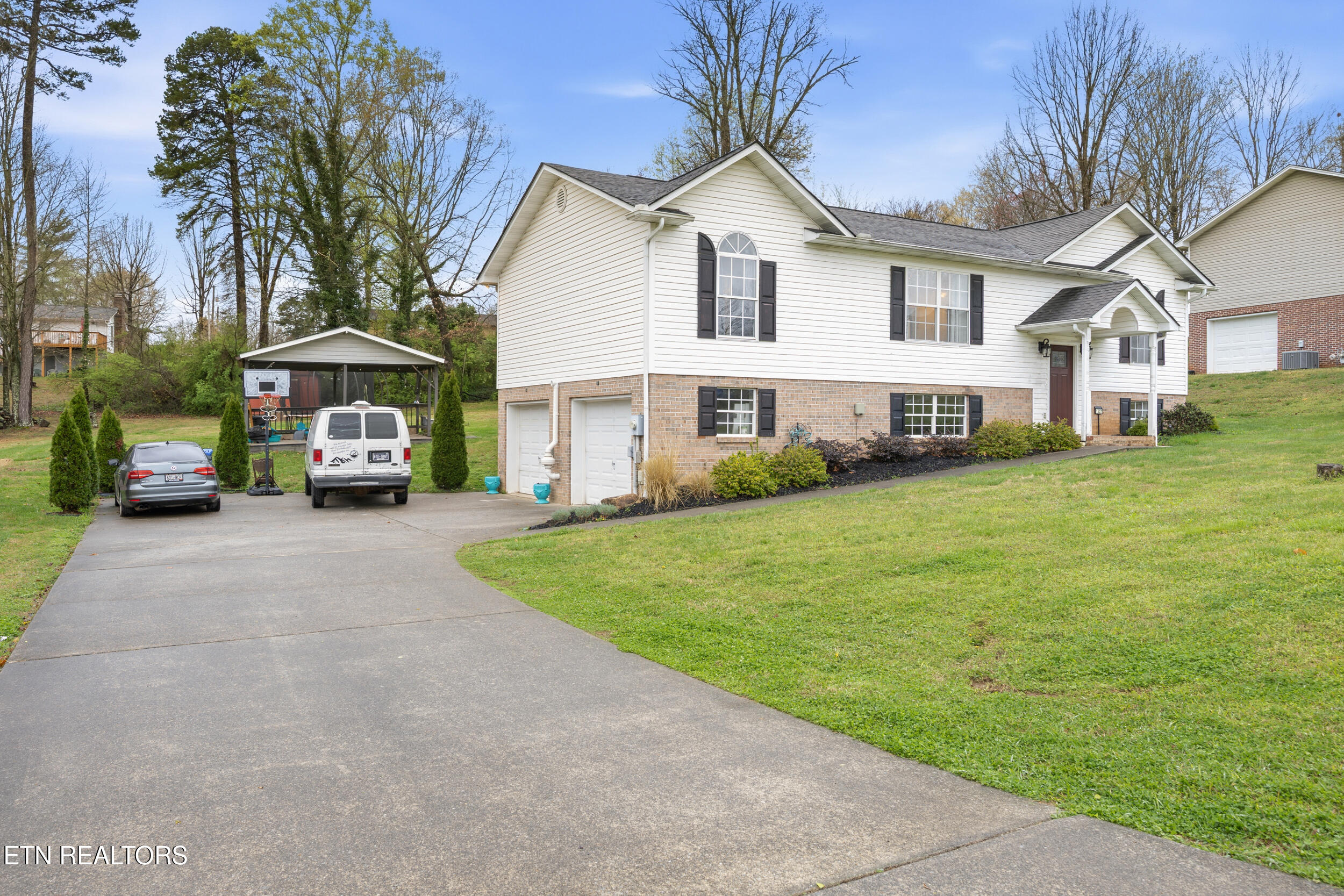 1507 Water Lily Lane Maryville TN 37801