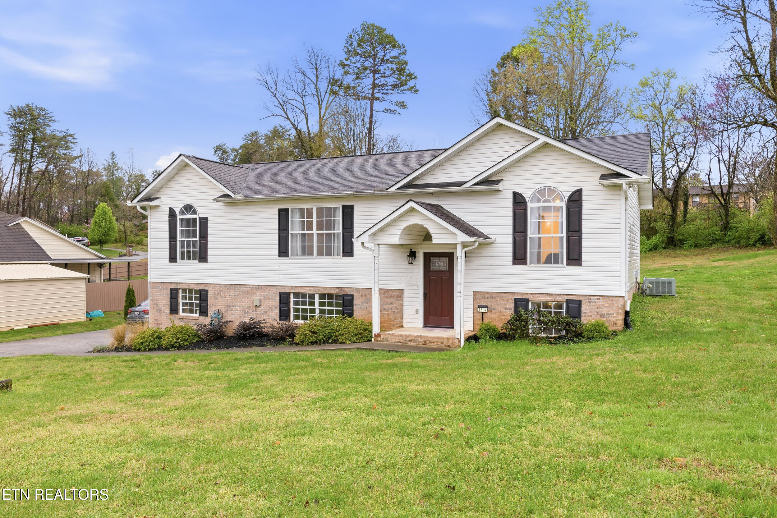 1507 Water Lily Lane Maryville TN 37801