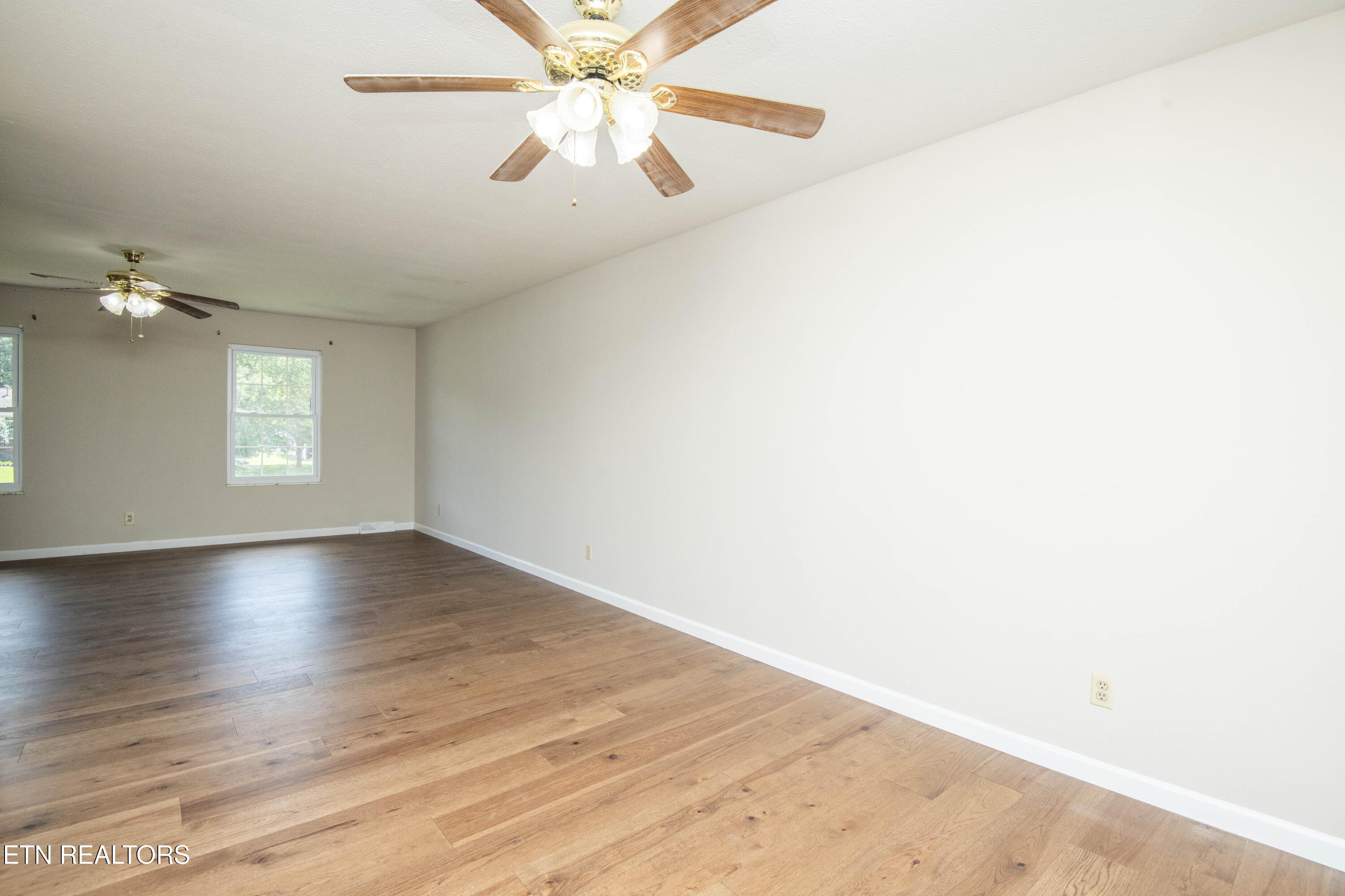 603 Riverbend Road Clinton TN 37716