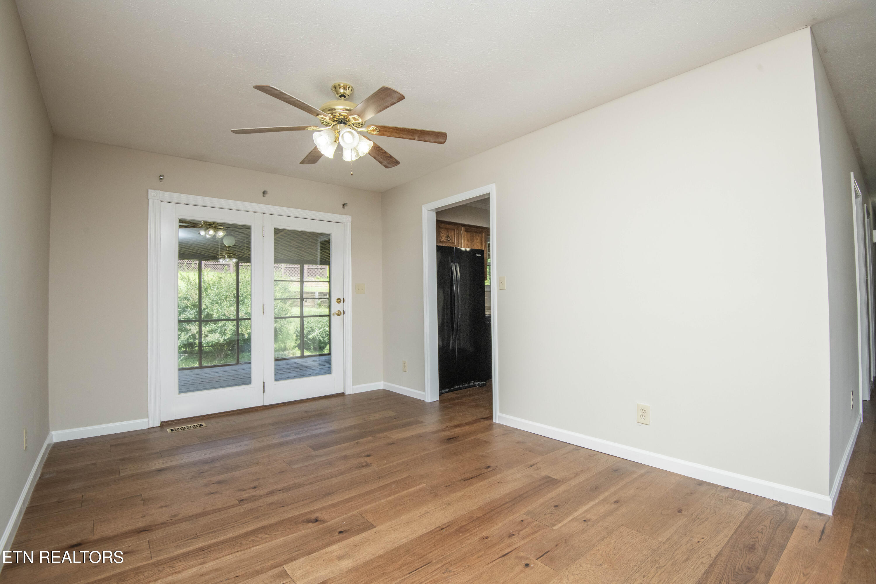 603 Riverbend Road Clinton TN 37716