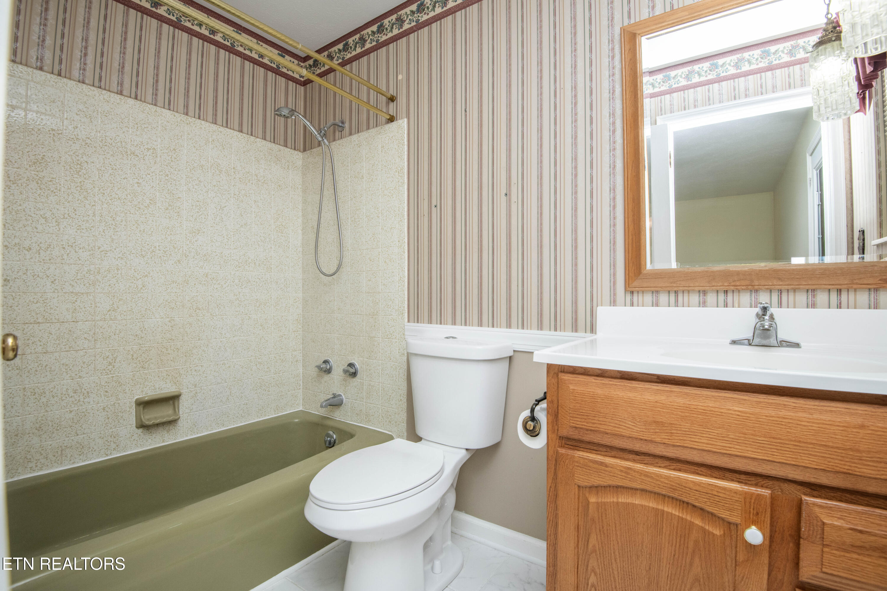 603 Riverbend Road Clinton TN 37716