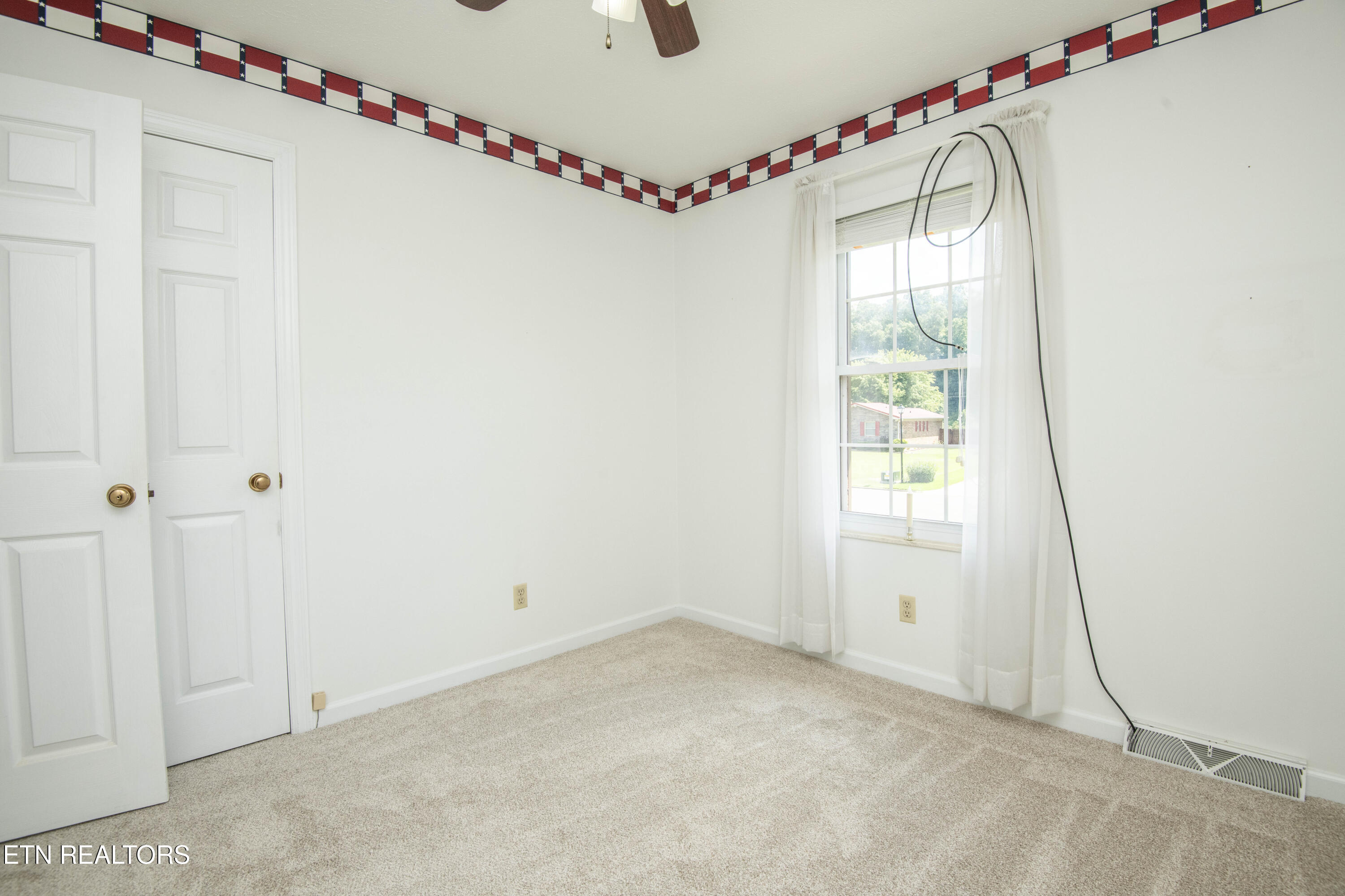 603 Riverbend Road Clinton TN 37716