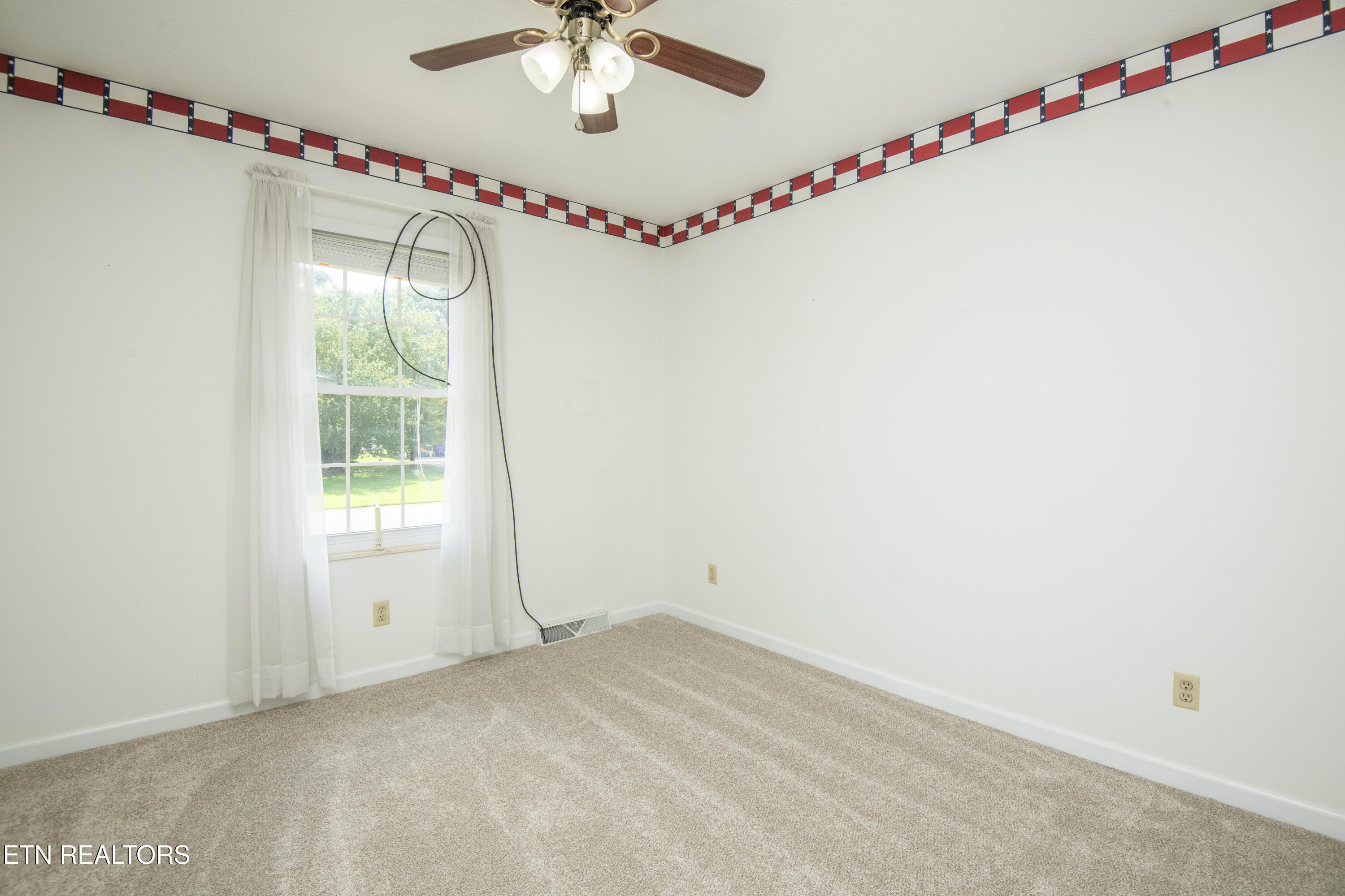 603 Riverbend Road Clinton TN 37716