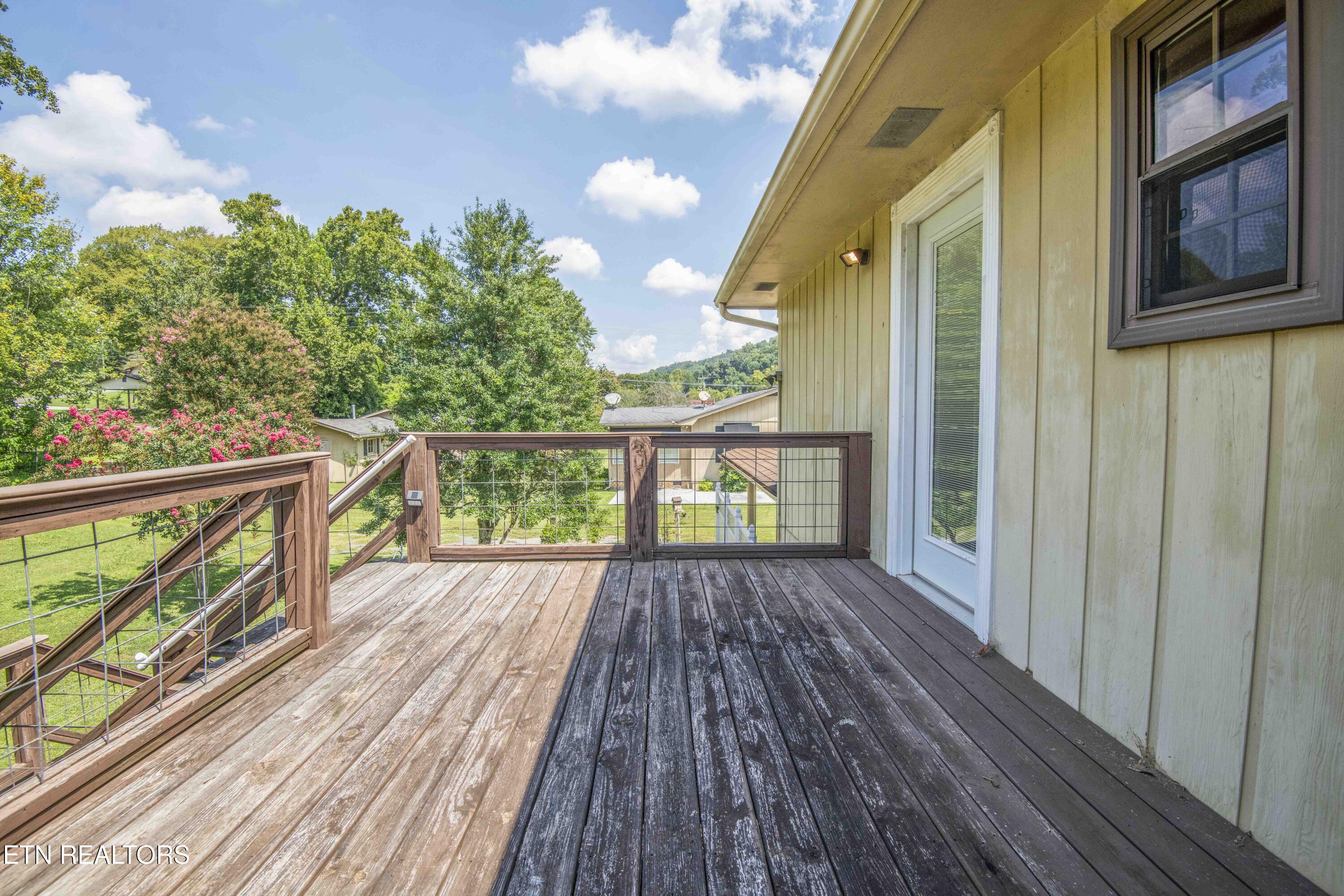 603 Riverbend Road Clinton TN 37716