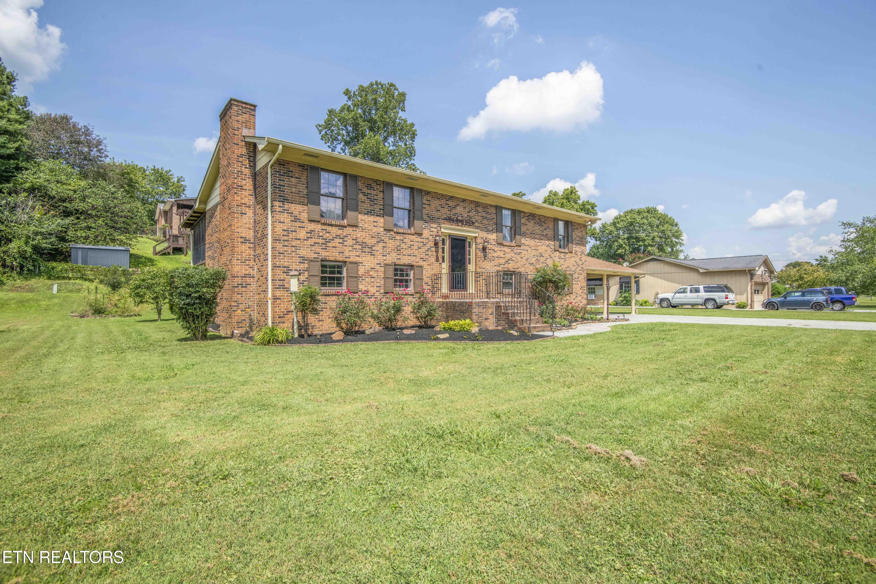 603 Riverbend Road Clinton TN 37716