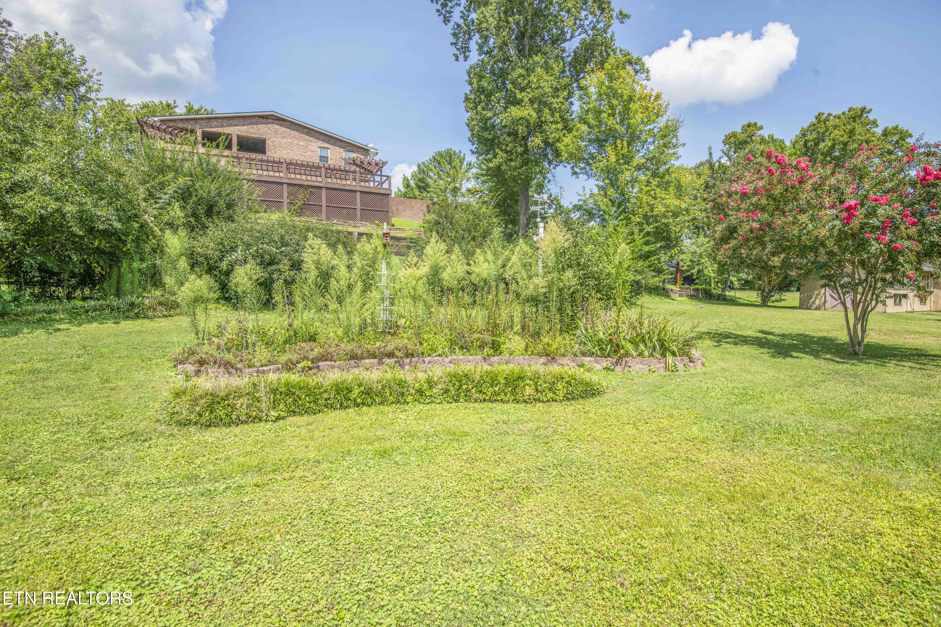 603 Riverbend Road Clinton TN 37716