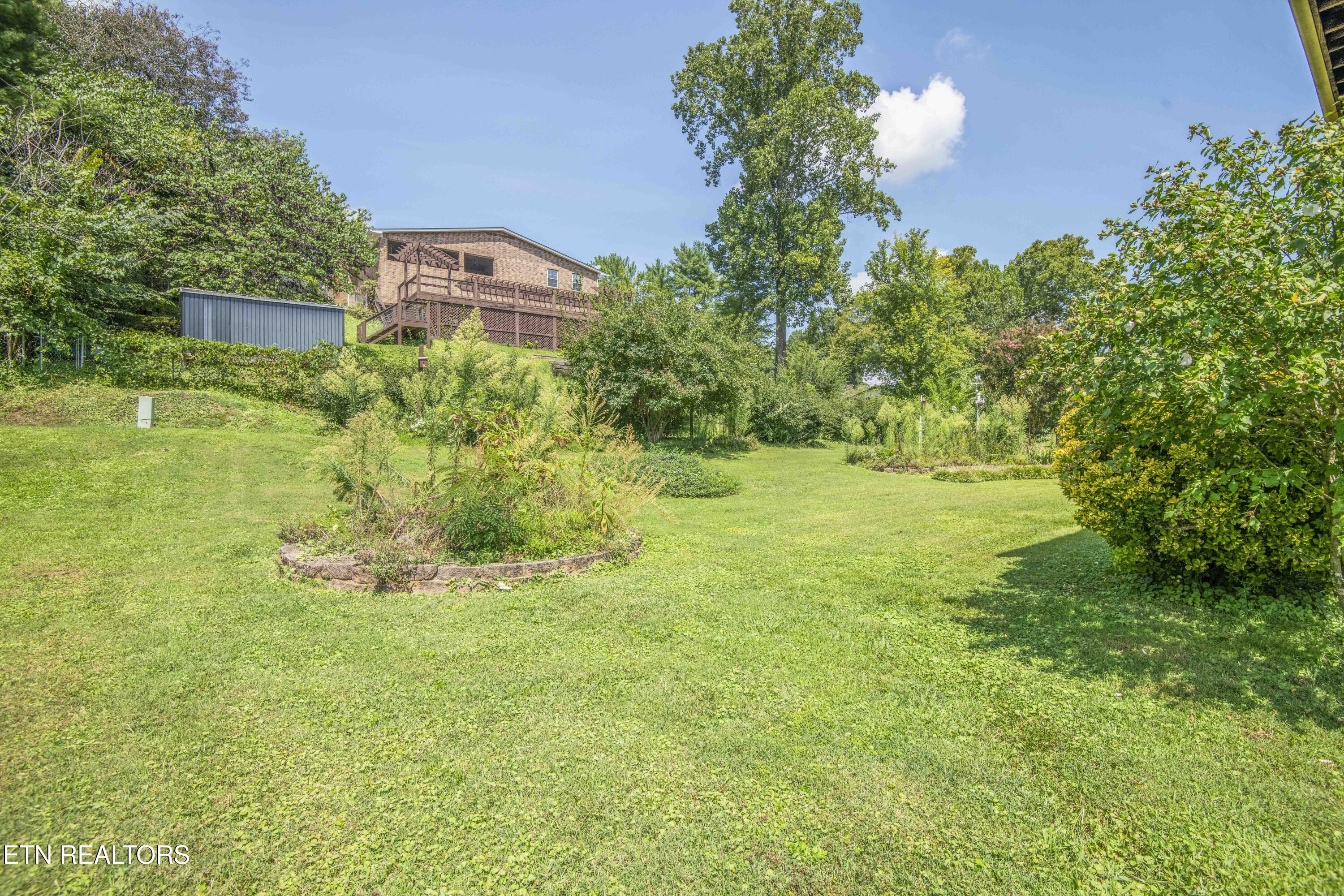 603 Riverbend Road Clinton TN 37716