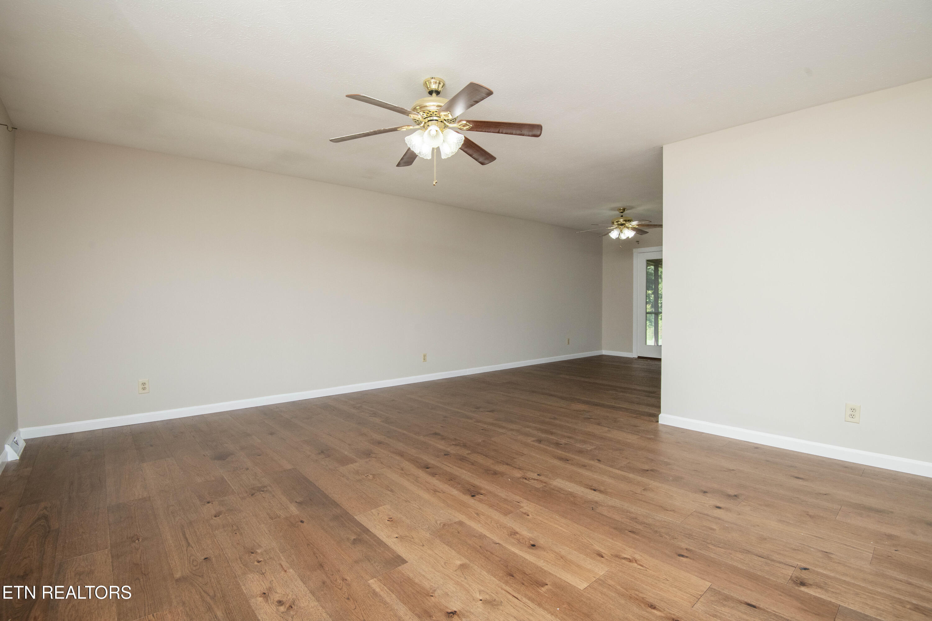 603 Riverbend Road Clinton TN 37716