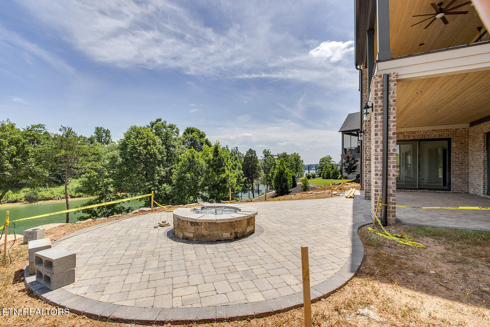 205 Admiral Court Lenoir City TN 37772