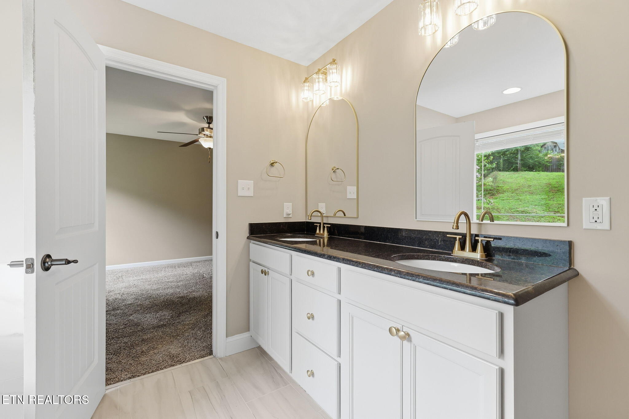 1230 Peake Lane Knoxville TN 37922