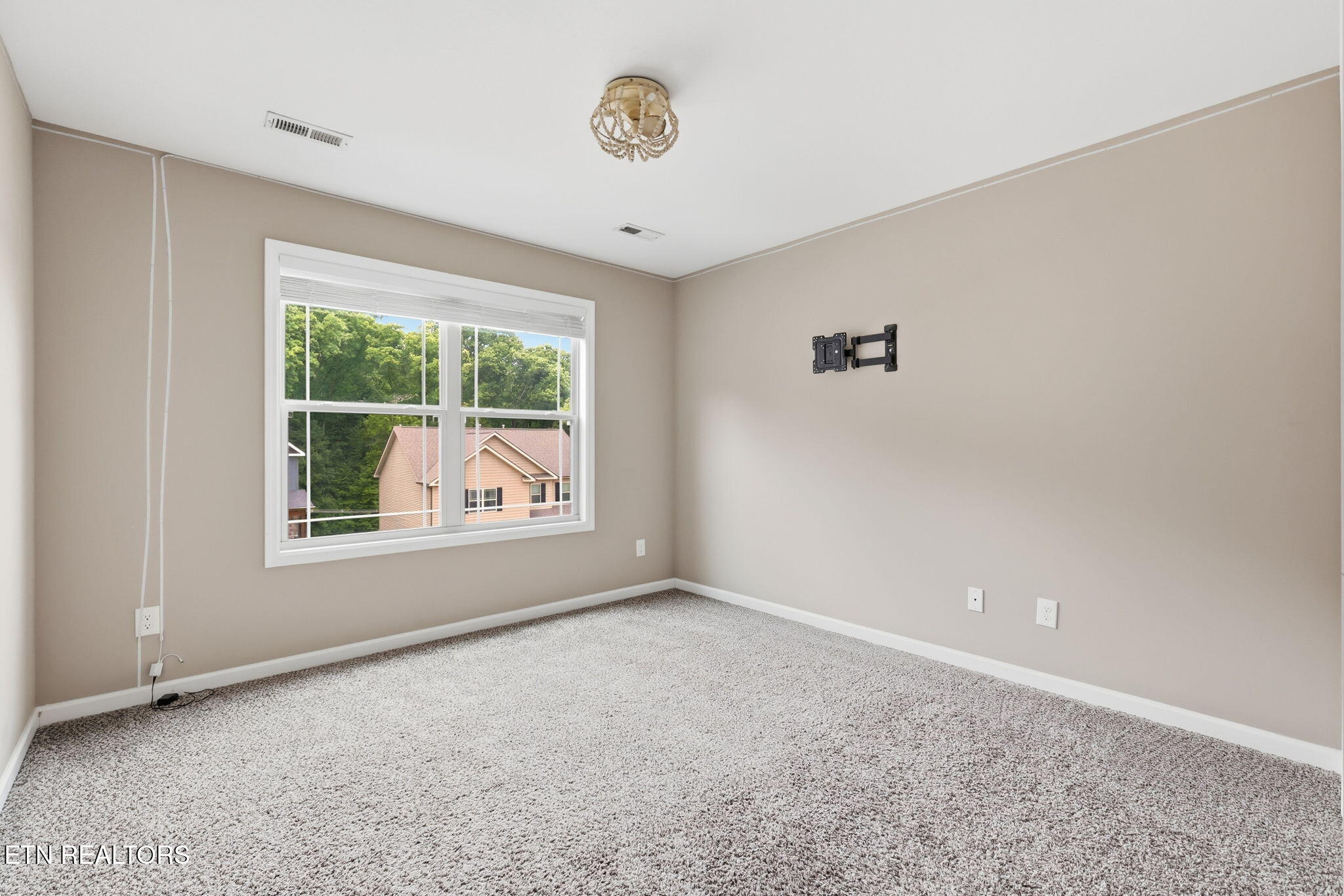 1230 Peake Lane Knoxville TN 37922