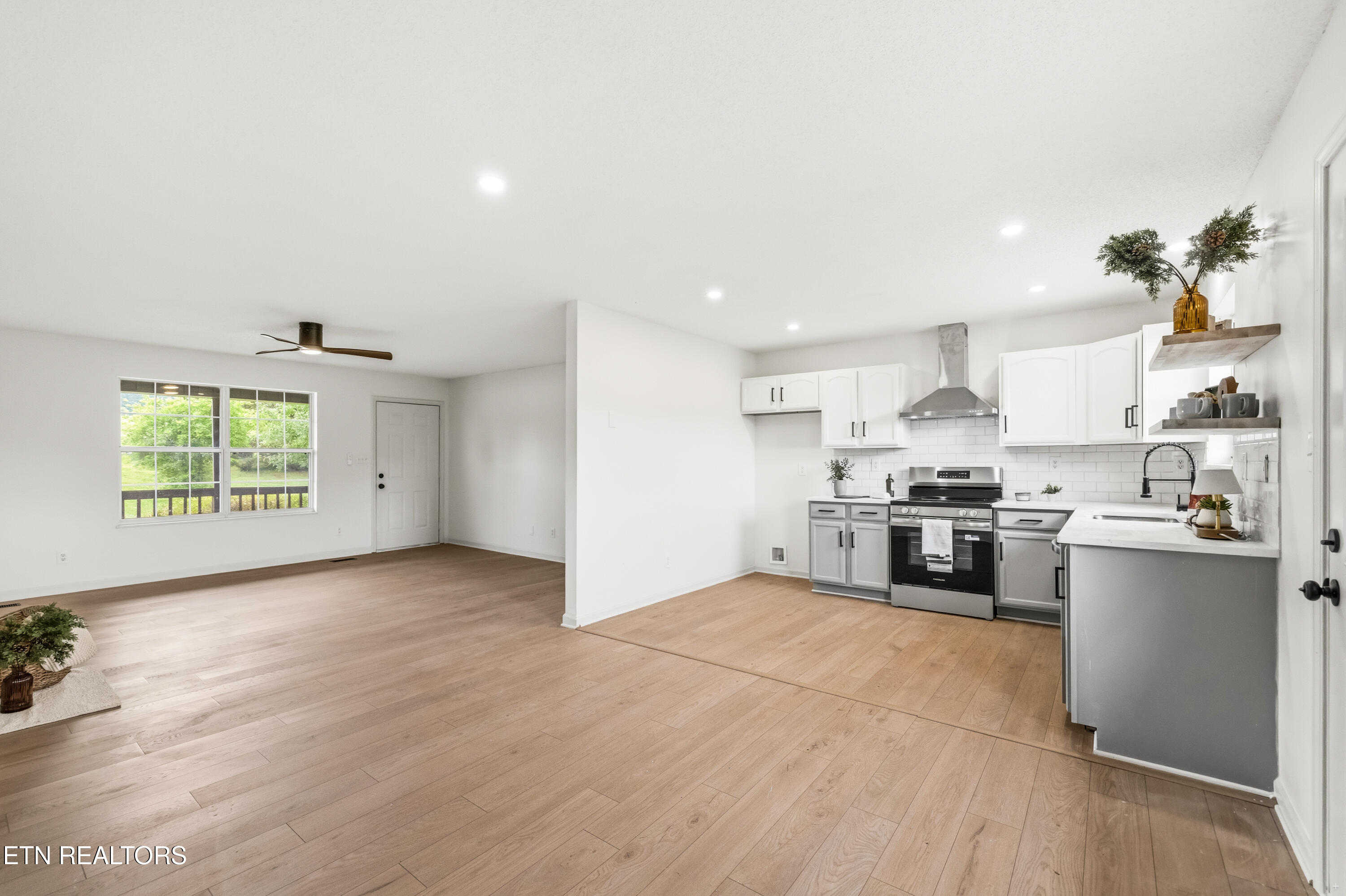 307 Vernie Lee Road Friendsville TN 37737