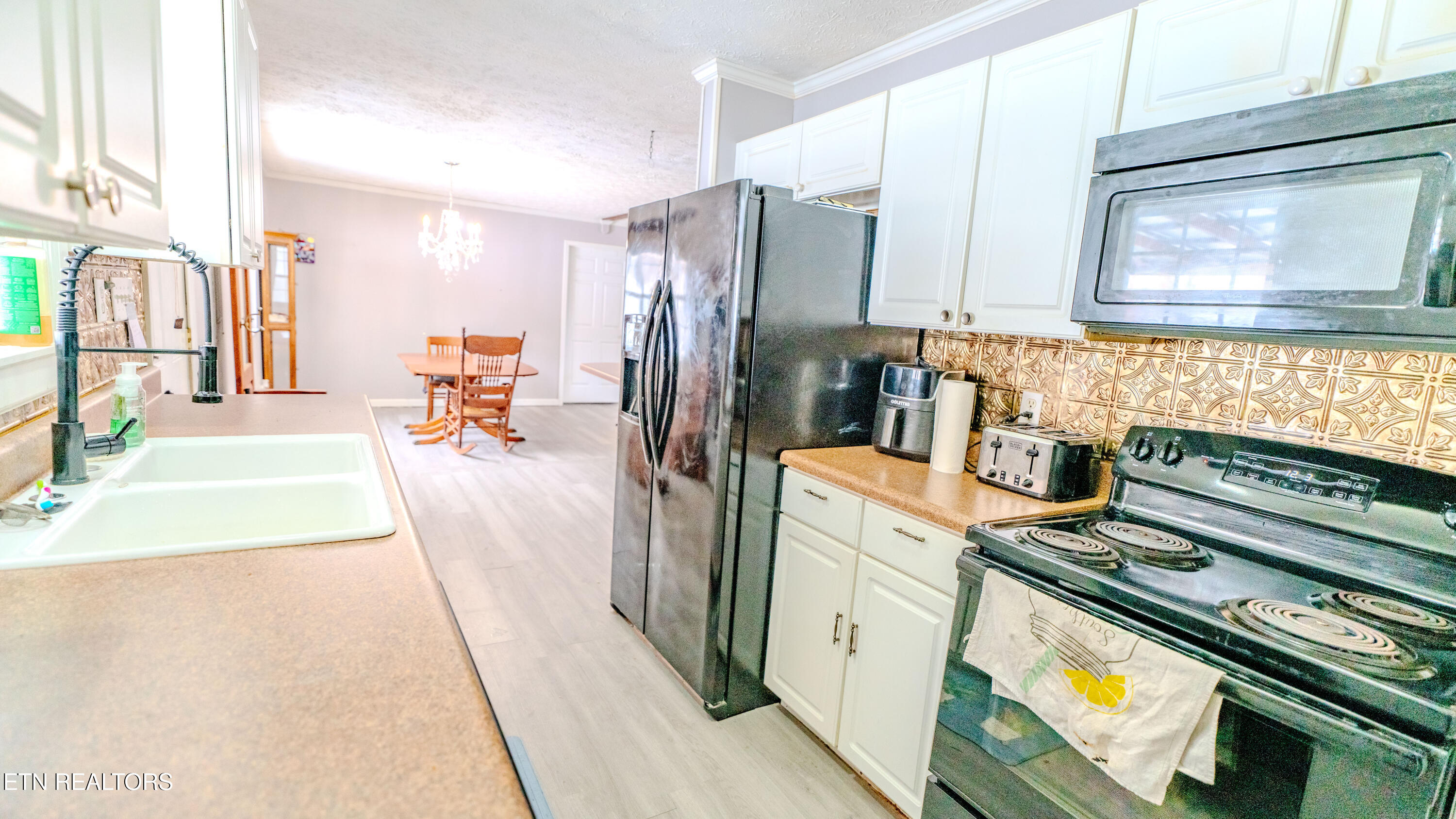 120 Huckleberry Lane Rocky Top TN 37769