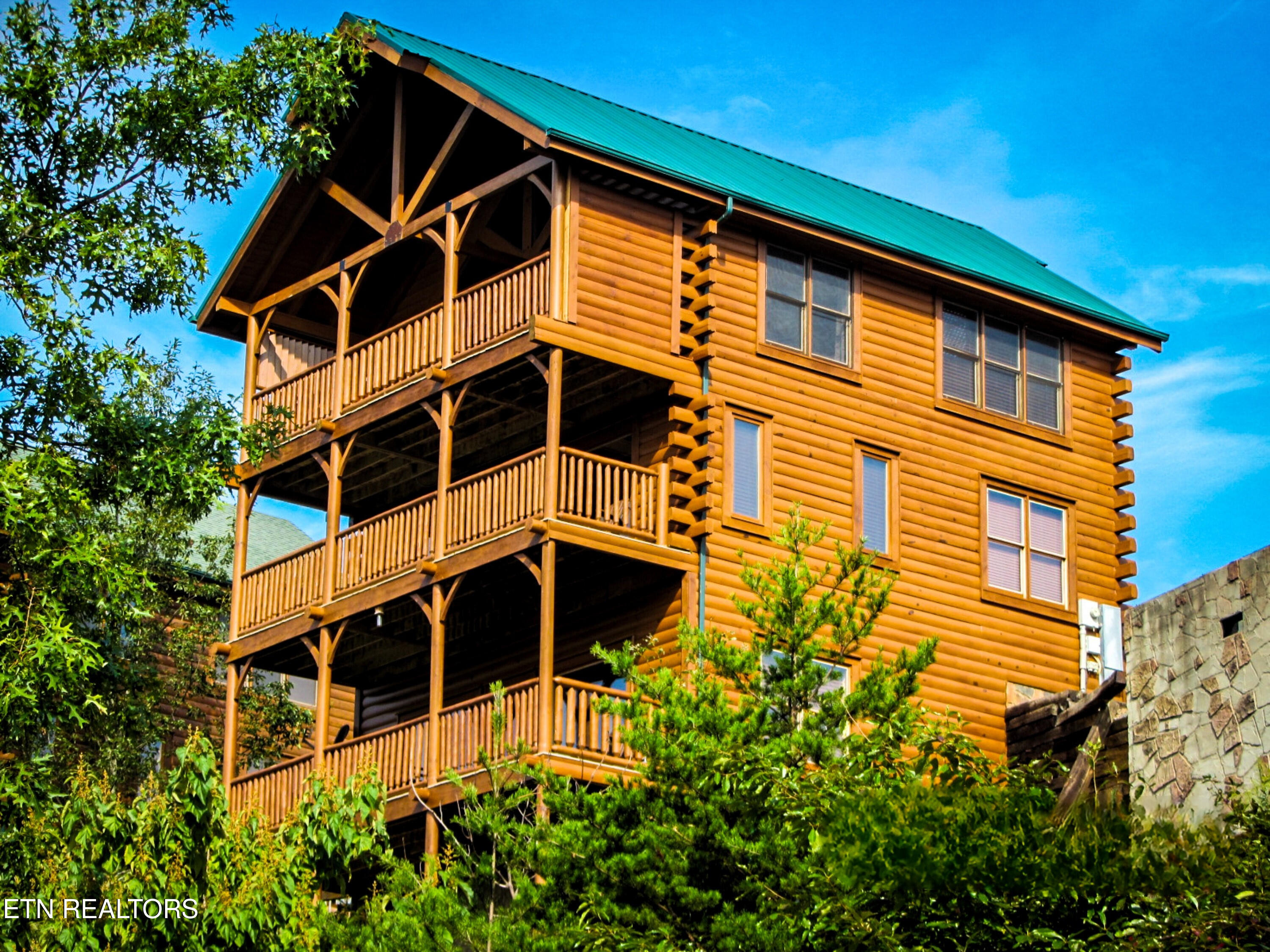 2828 White Oak Ridge Lane Sevierville TN 37862