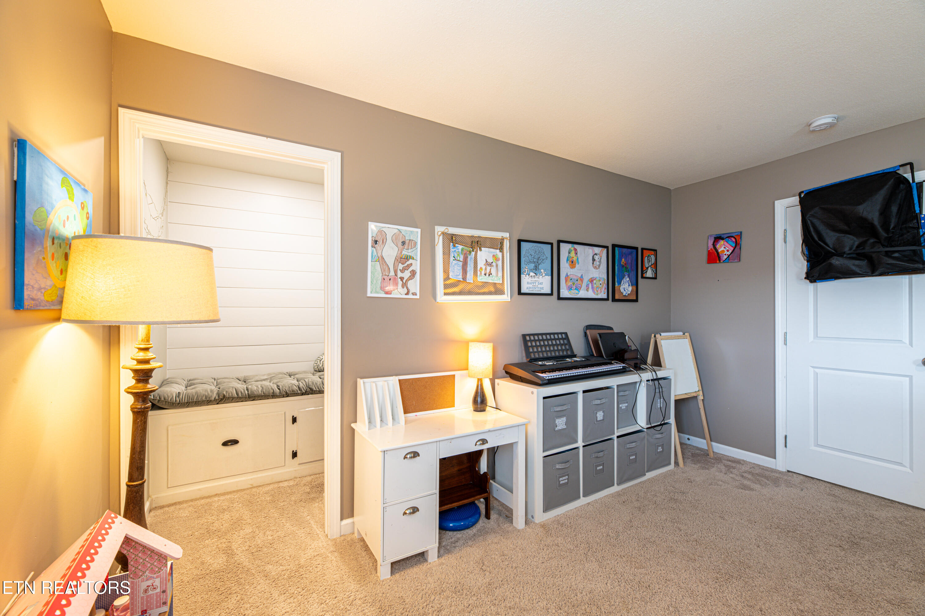 9803 War Admiral Lane Knoxville TN 37931