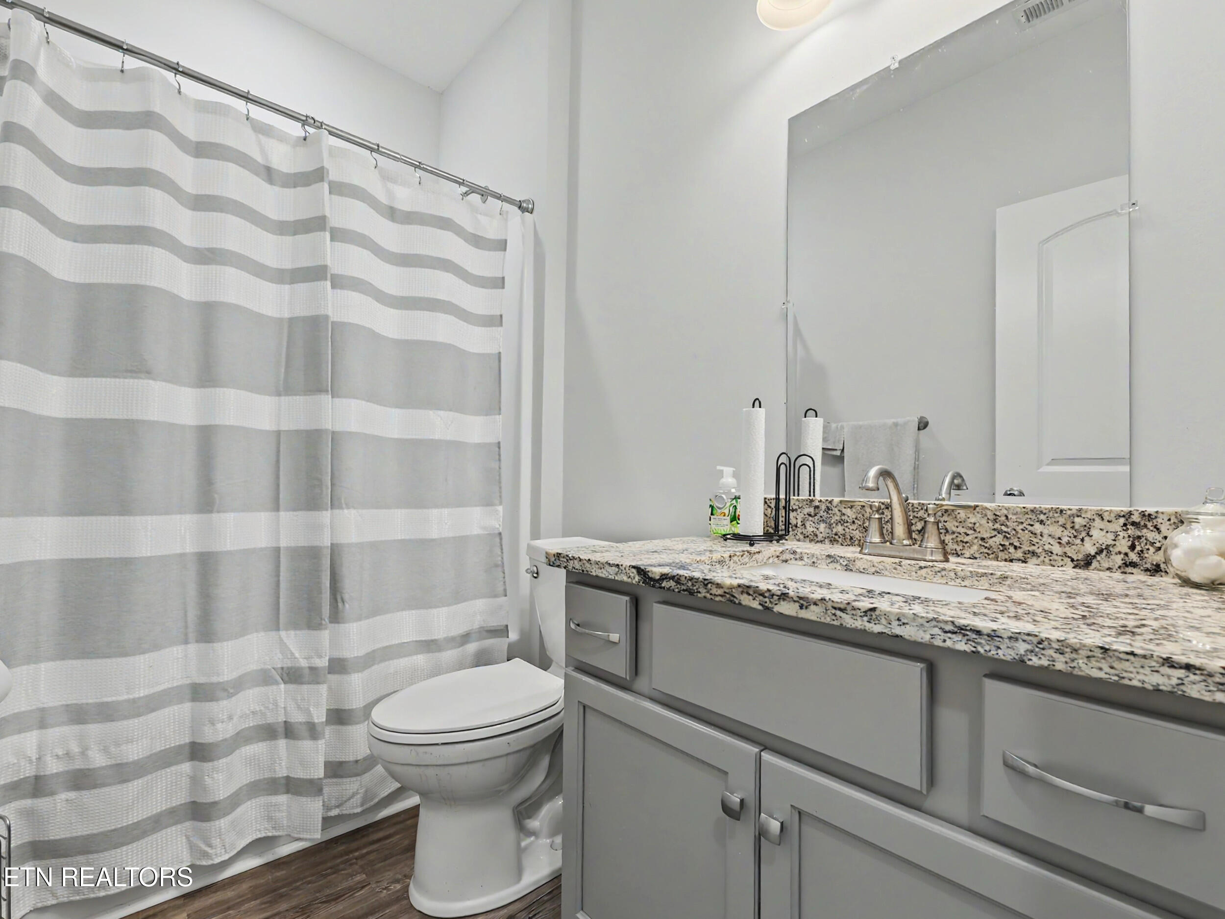 4478 Bruce Ogle Way Pigeon Forge TN 37863