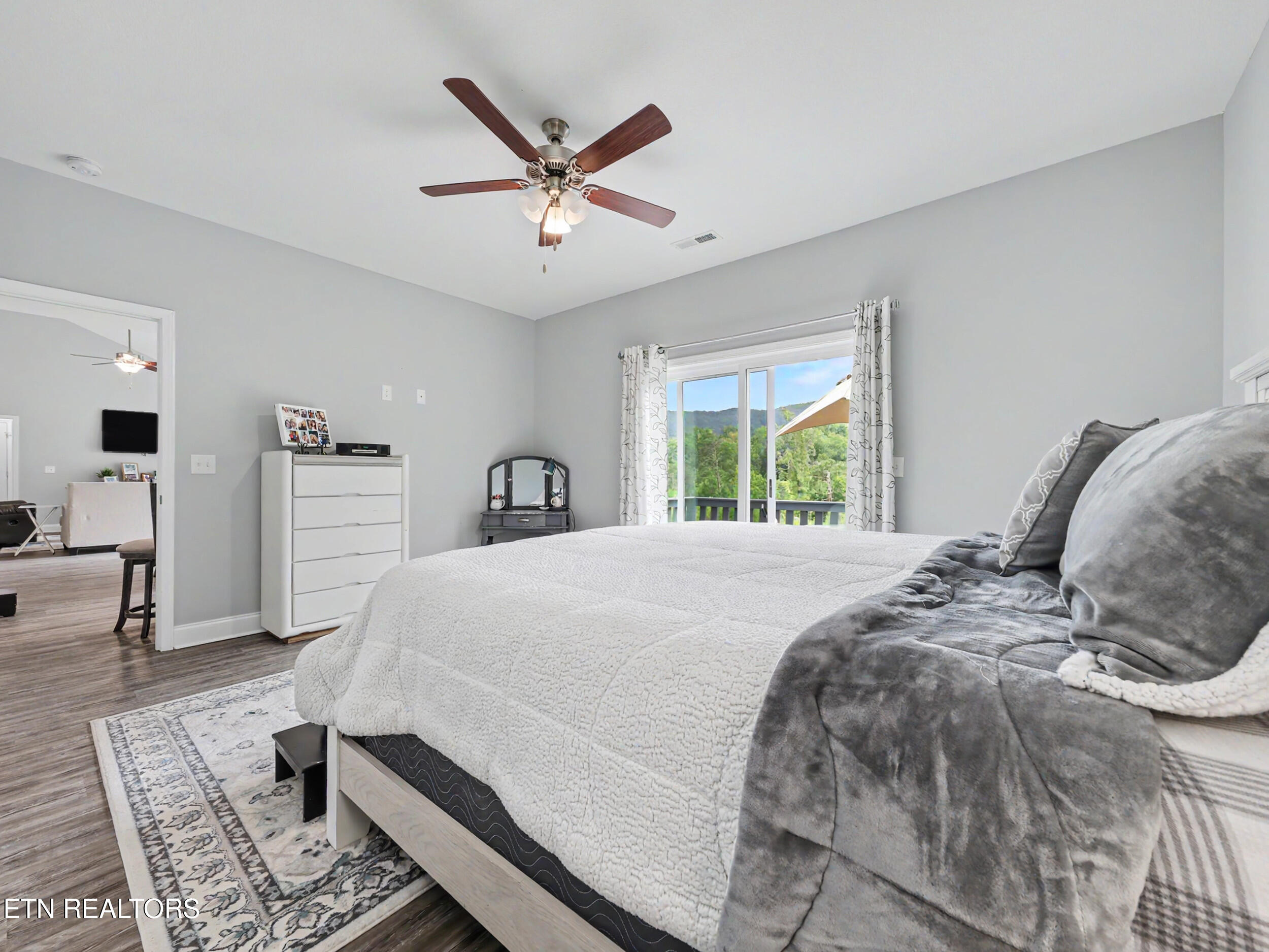 4478 Bruce Ogle Way Pigeon Forge TN 37863
