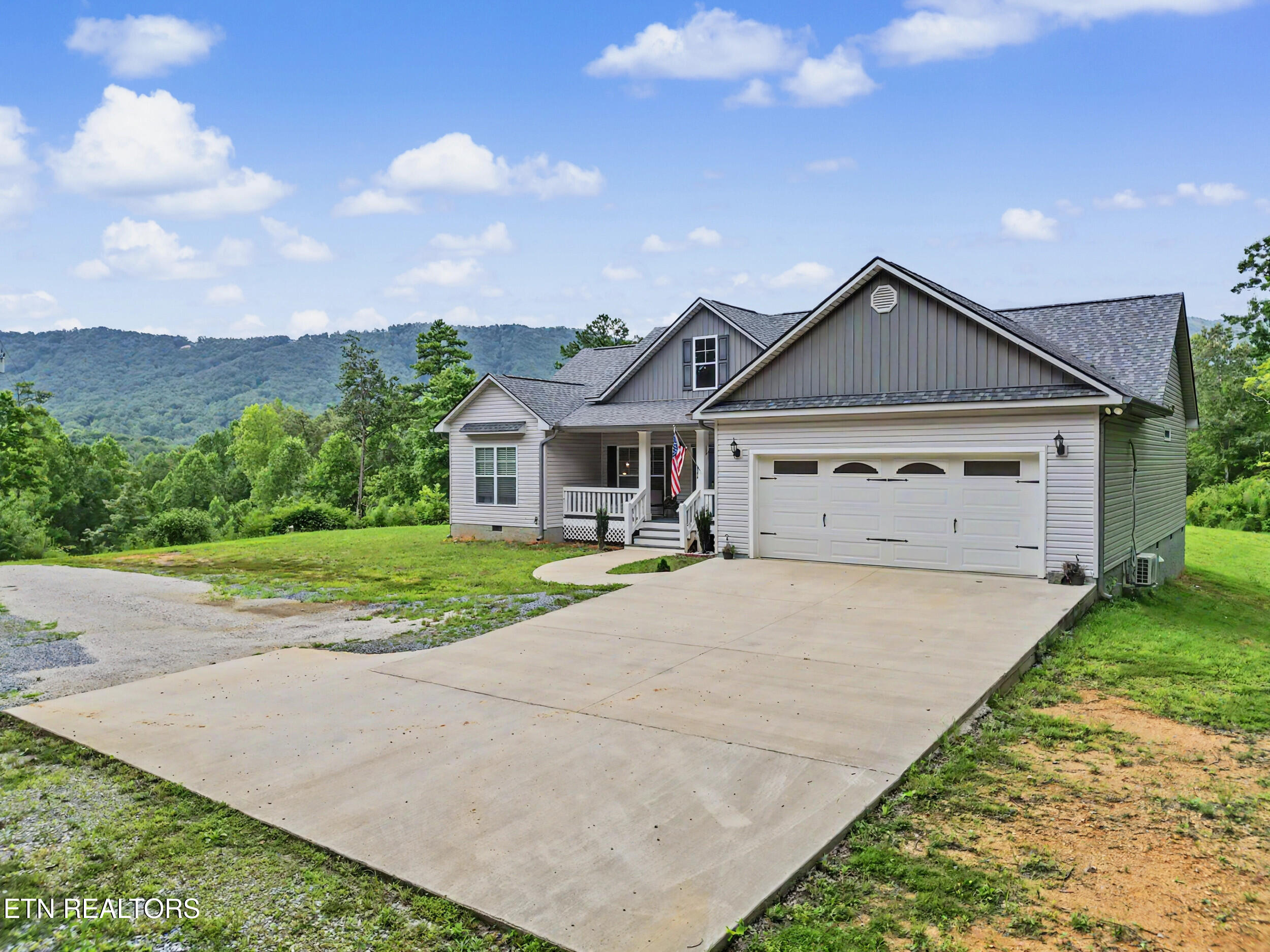 4478 Bruce Ogle Way Pigeon Forge TN 37863