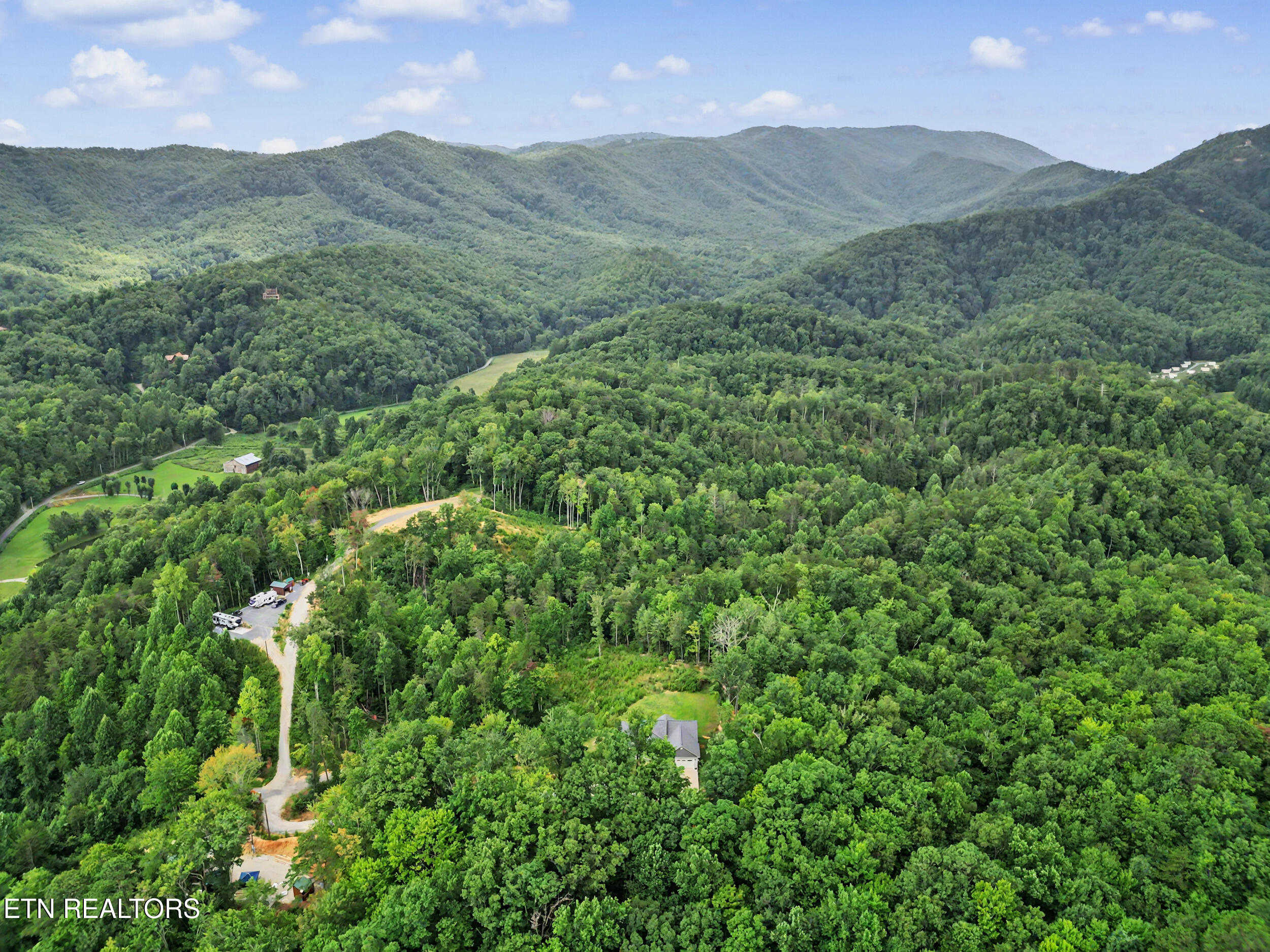 4478 Bruce Ogle Way Pigeon Forge TN 37863