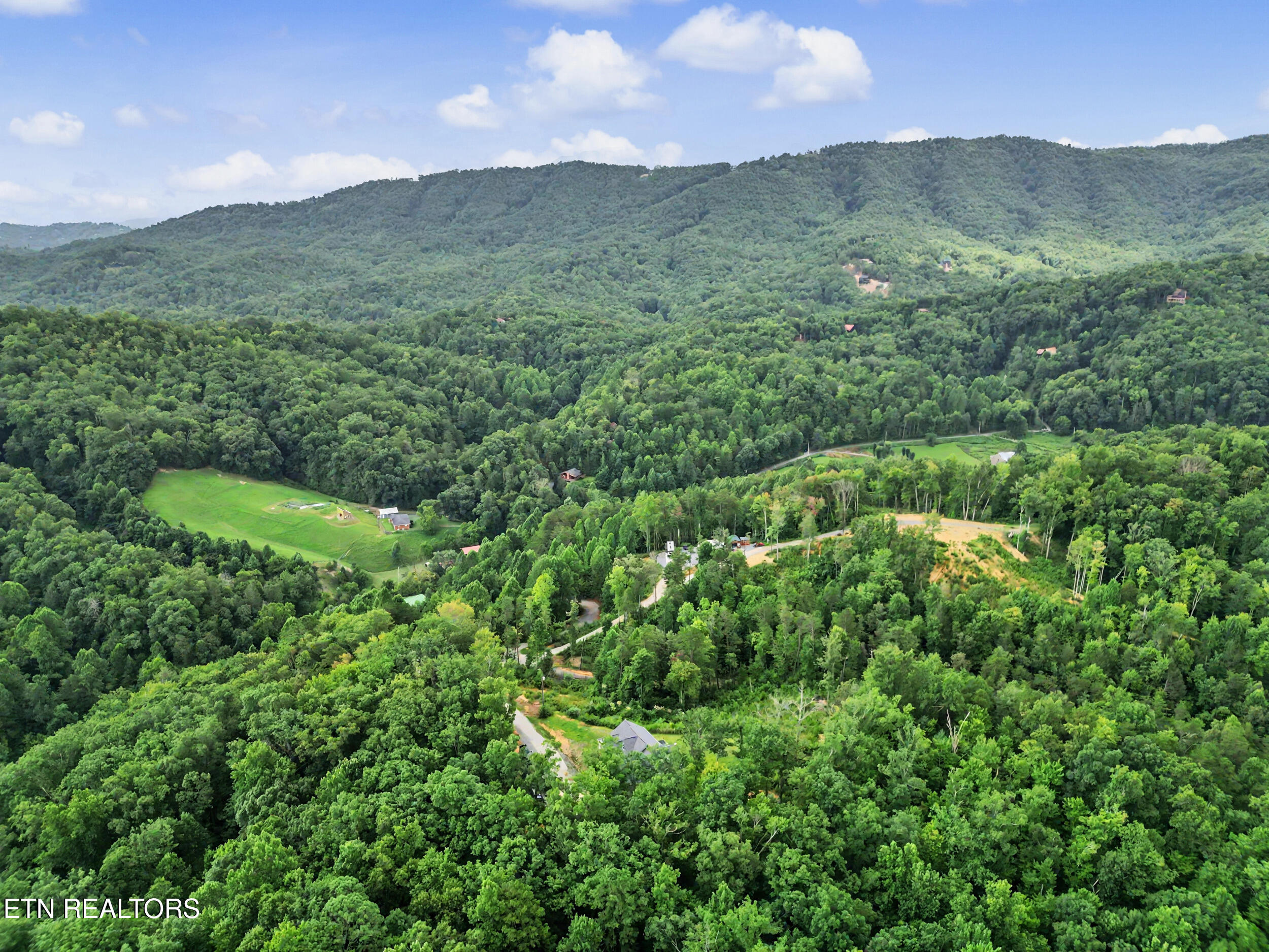 4478 Bruce Ogle Way Pigeon Forge TN 37863