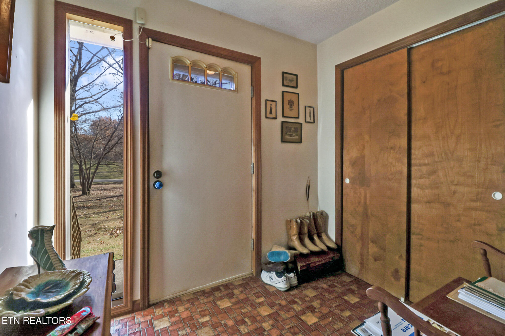 370 Red Brush Drive Crossville TN 38555