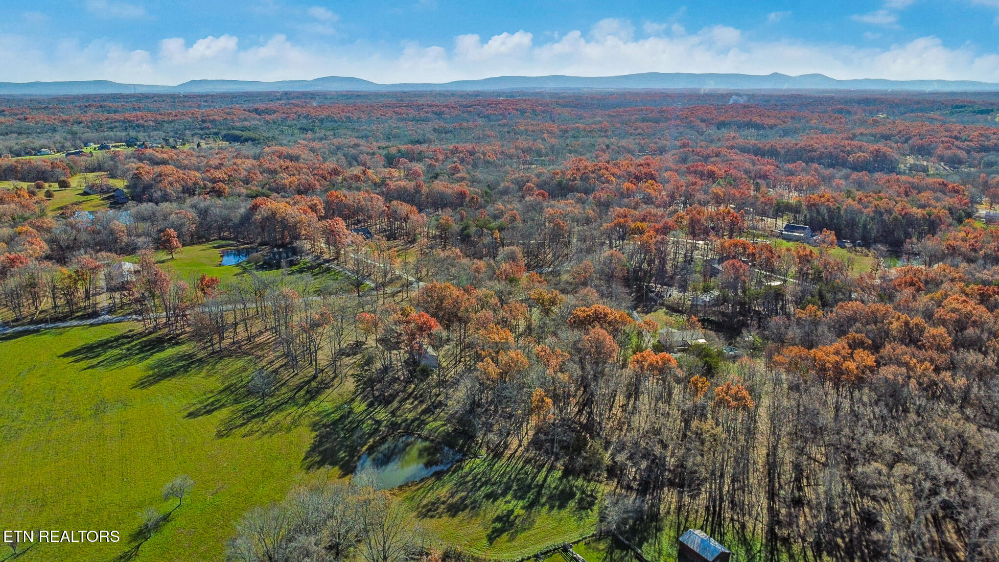 370 Red Brush Drive Crossville TN 38555