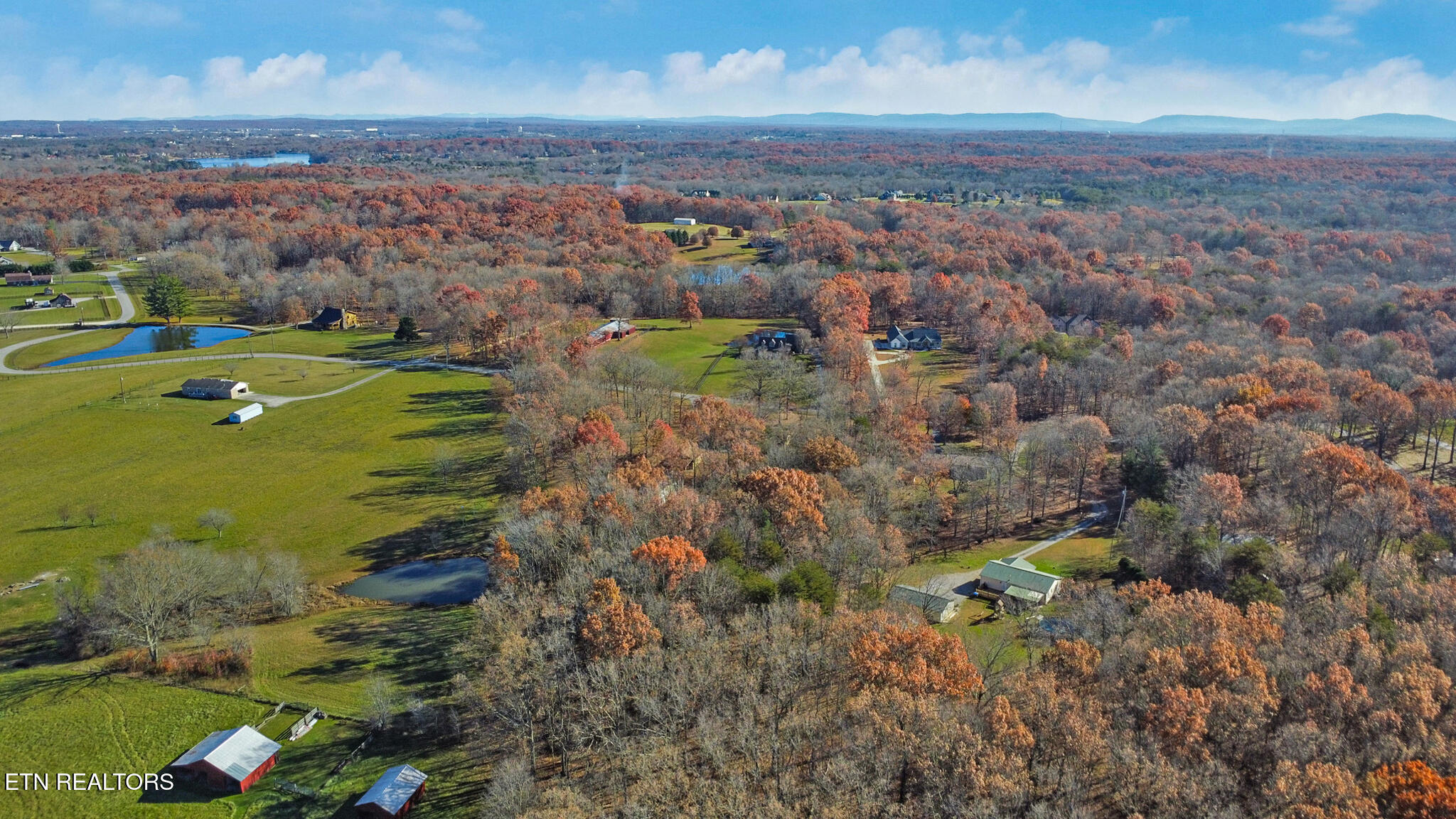 370 Red Brush Drive Crossville TN 38555