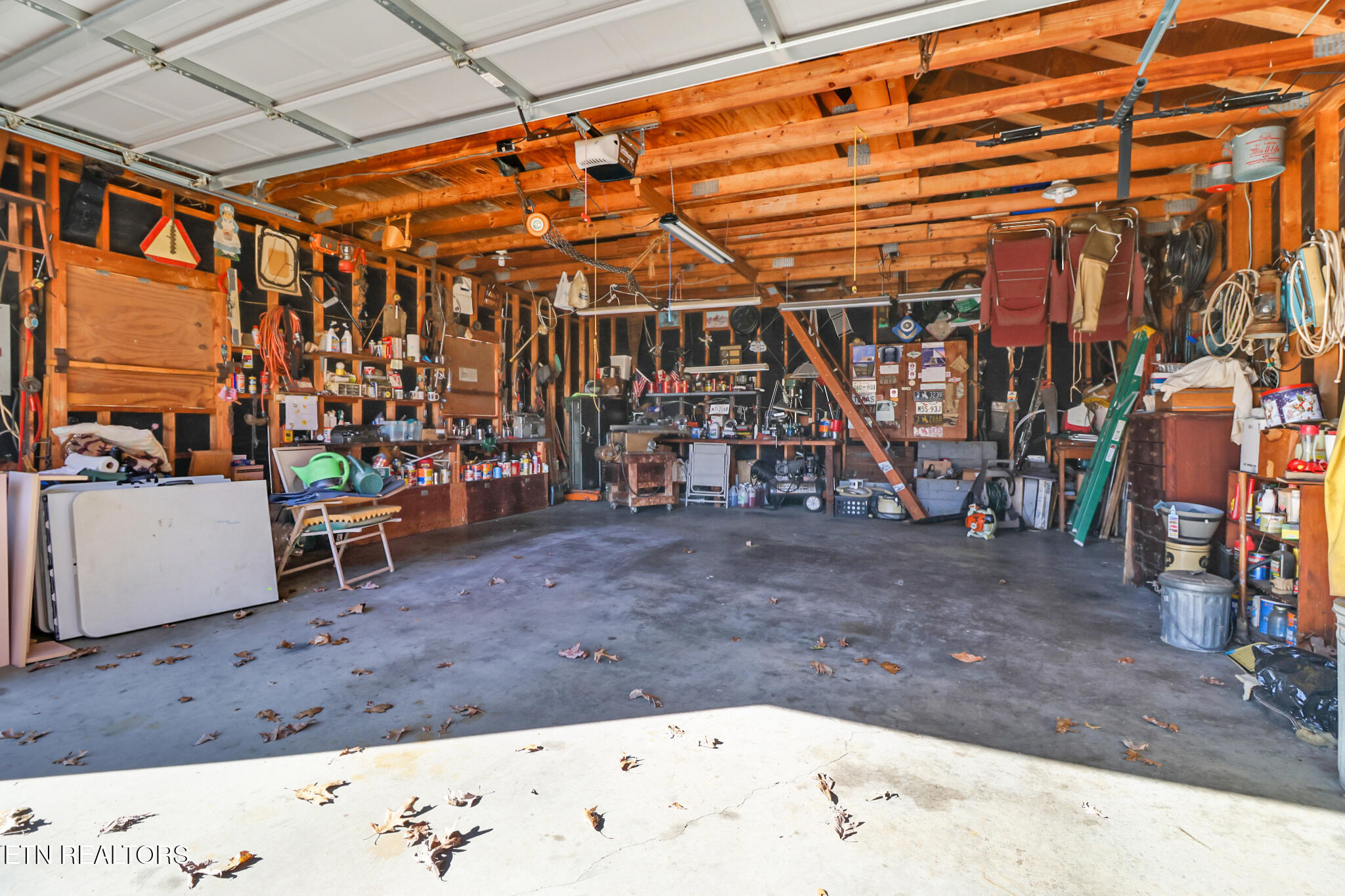 370 Red Brush Drive Crossville TN 38555
