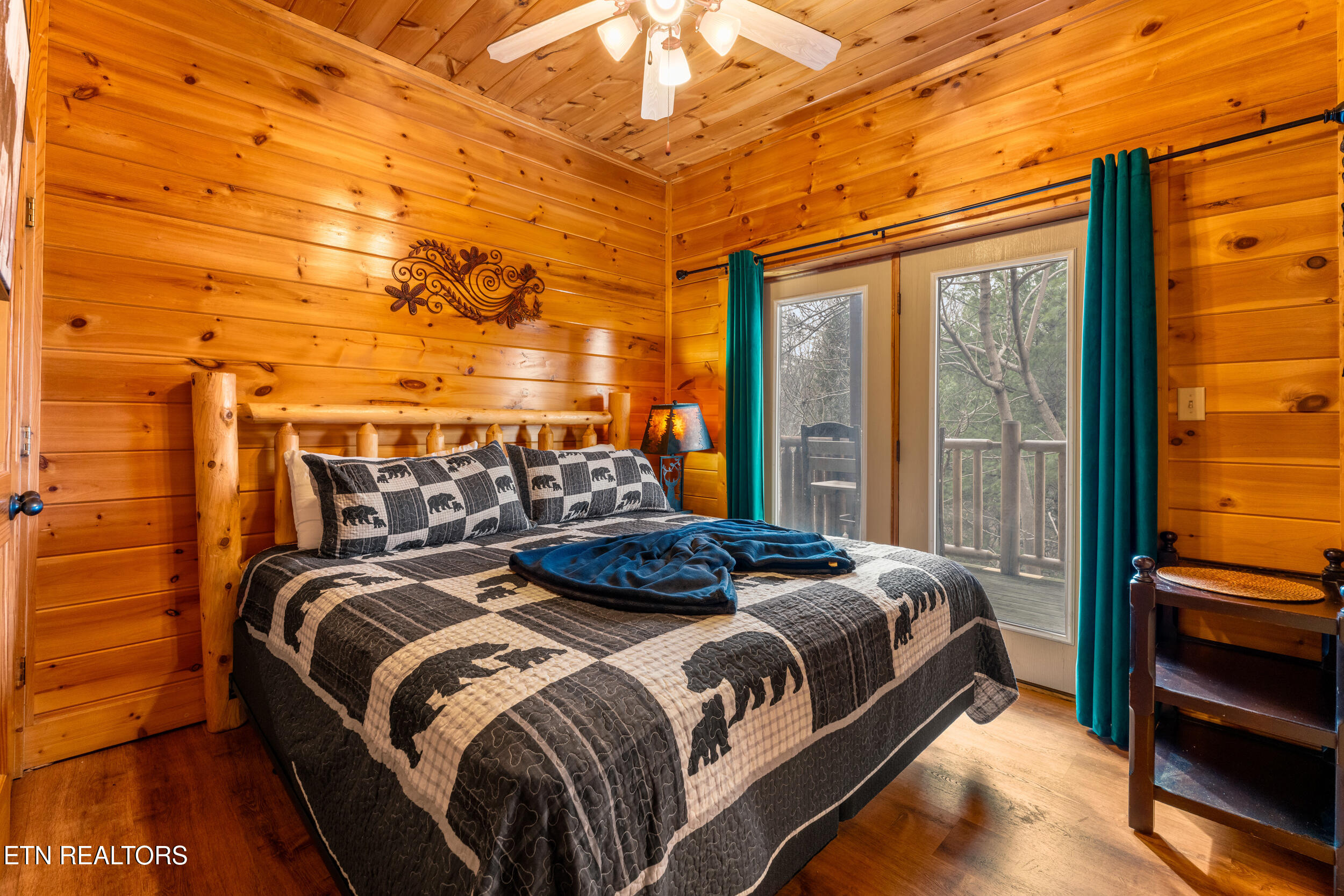 2214 Quiet Valley Way Sevierville TN 37862