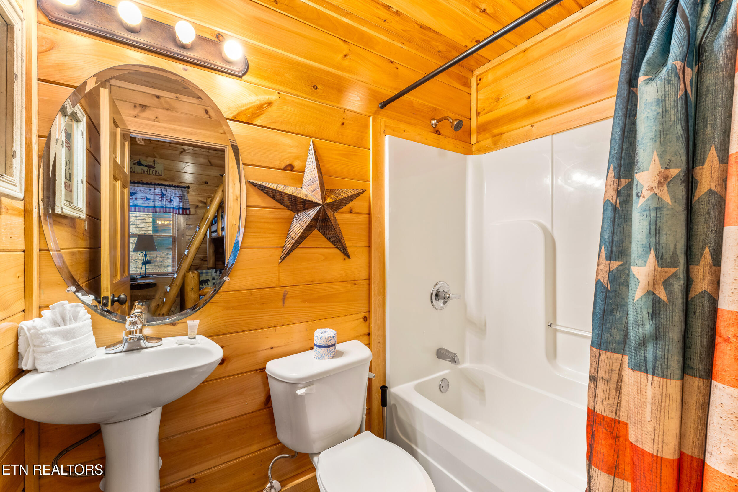 2214 Quiet Valley Way Sevierville TN 37862