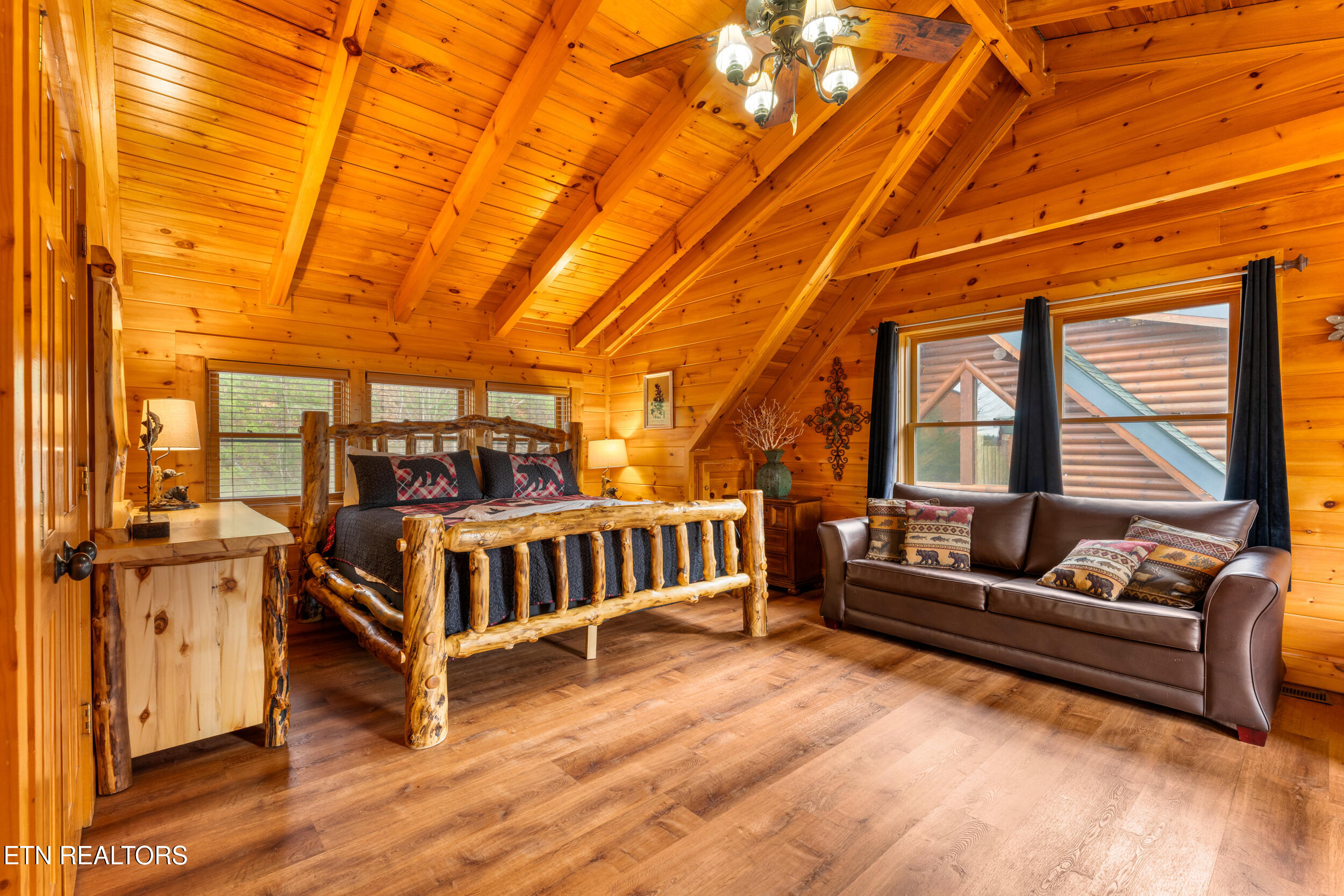 2214 Quiet Valley Way Sevierville TN 37862