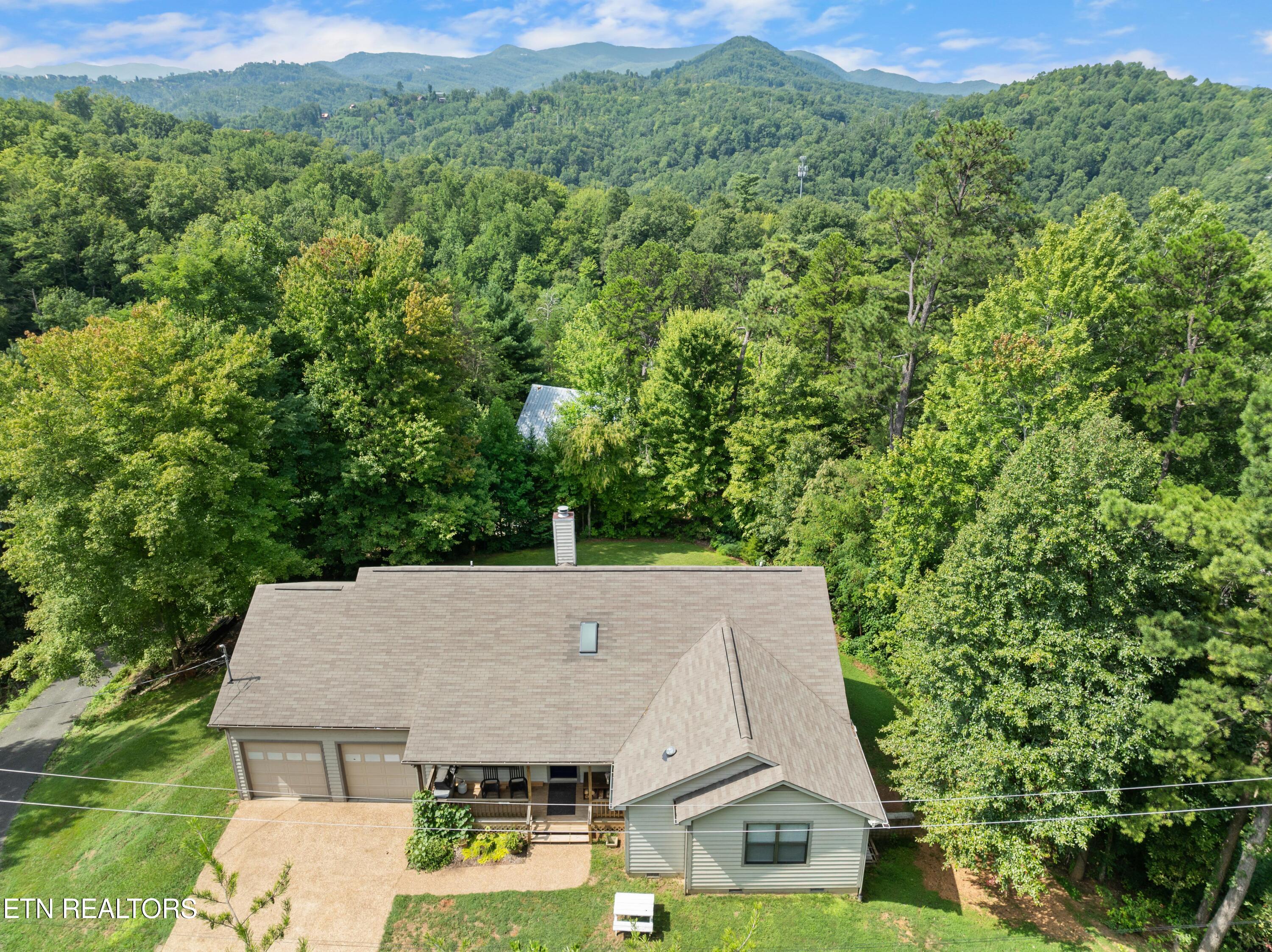 4822 White Pine Way Sevierville TN 37876