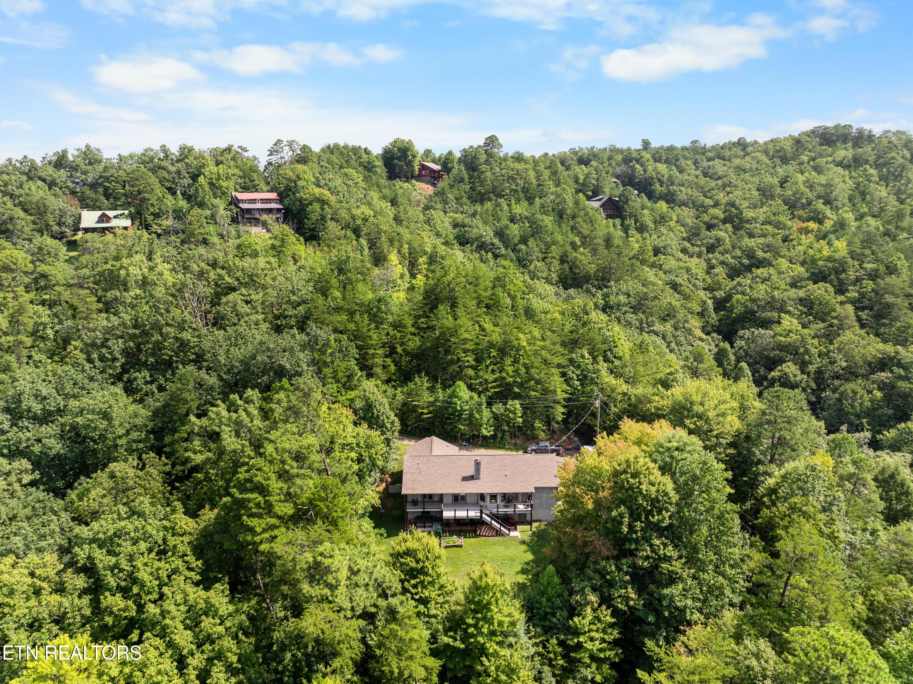 4822 White Pine Way Sevierville TN 37876