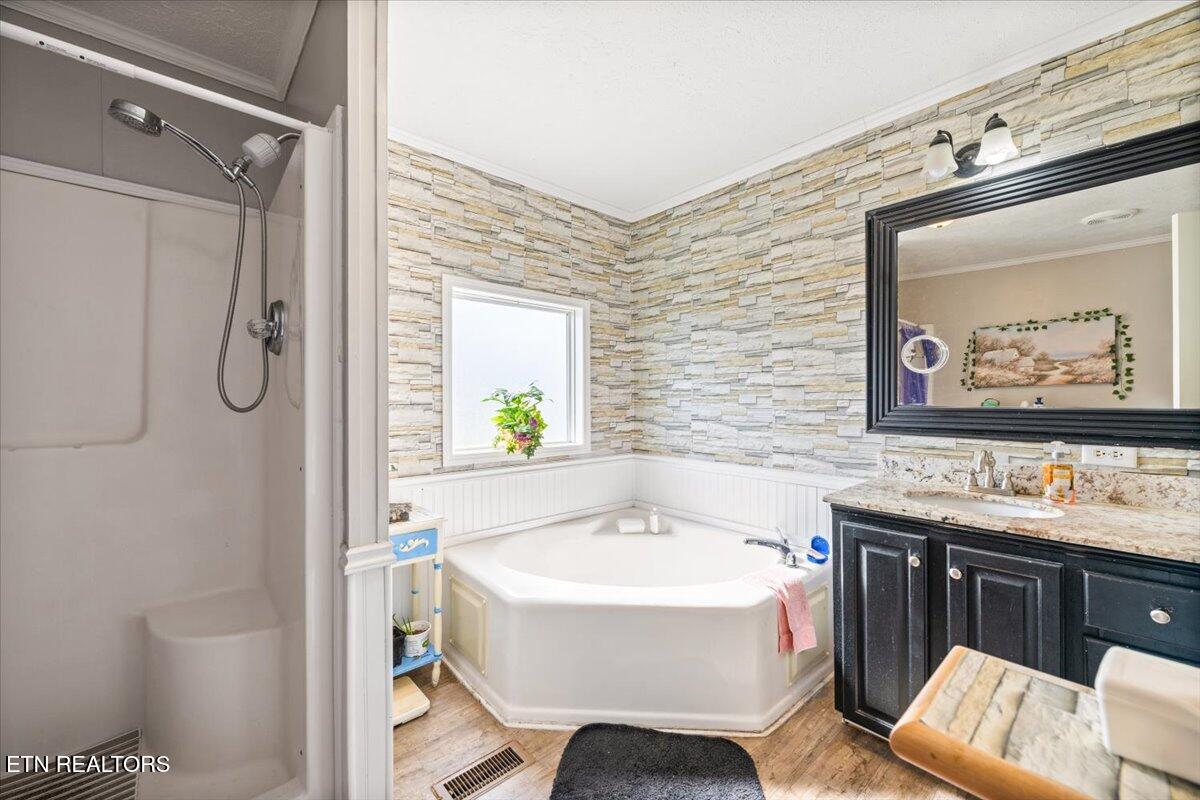 2940 Grave Hill Road Oneida TN 37841