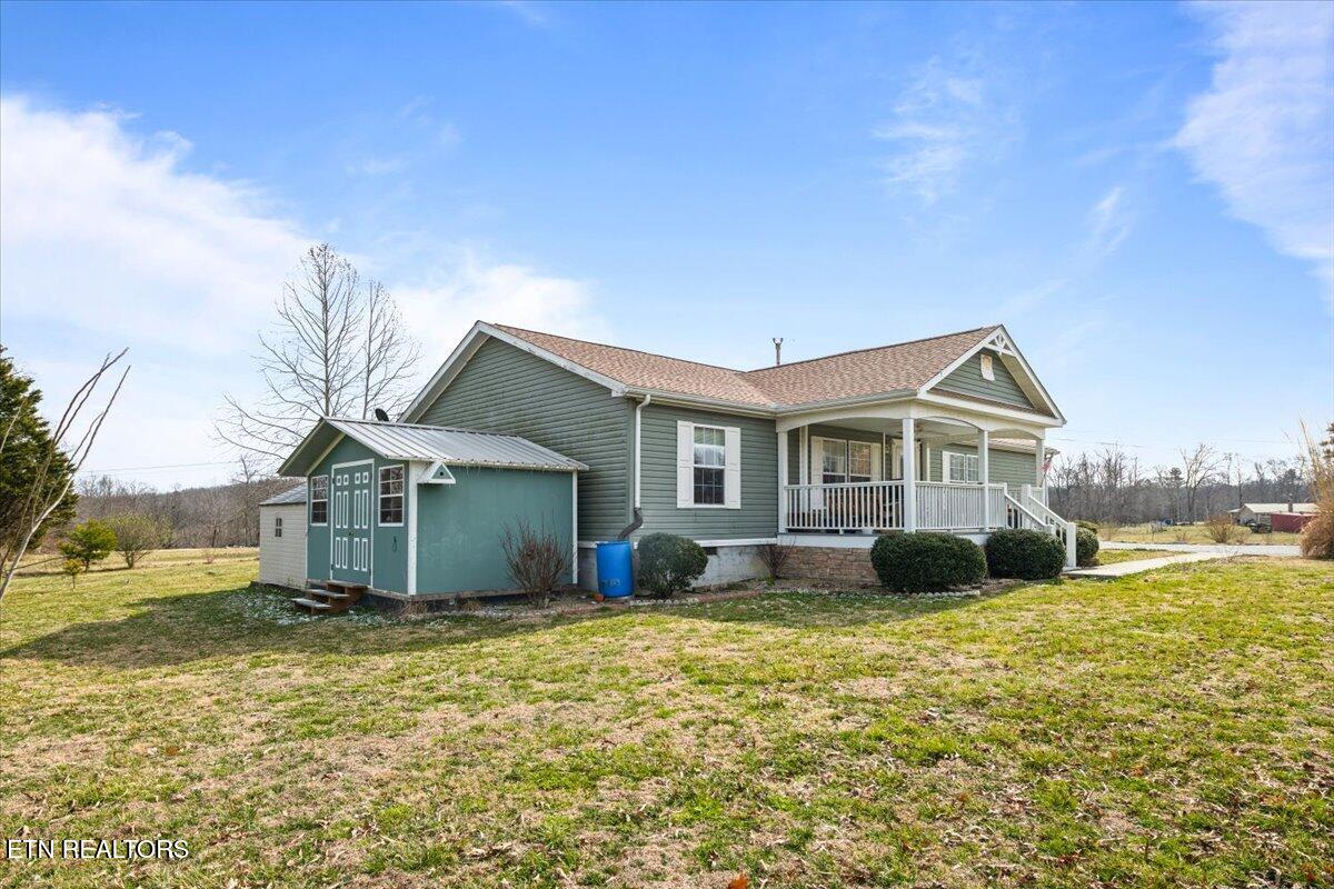 2940 Grave Hill Road Oneida TN 37841