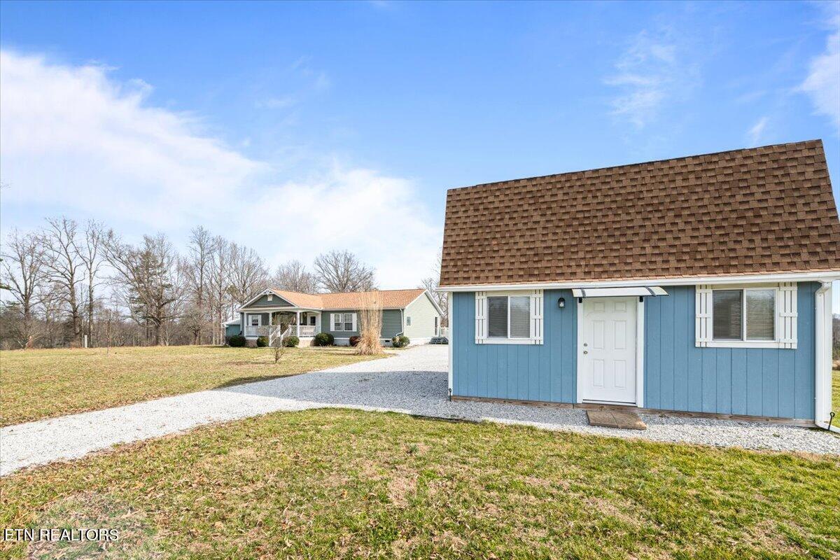 2940 Grave Hill Road Oneida TN 37841