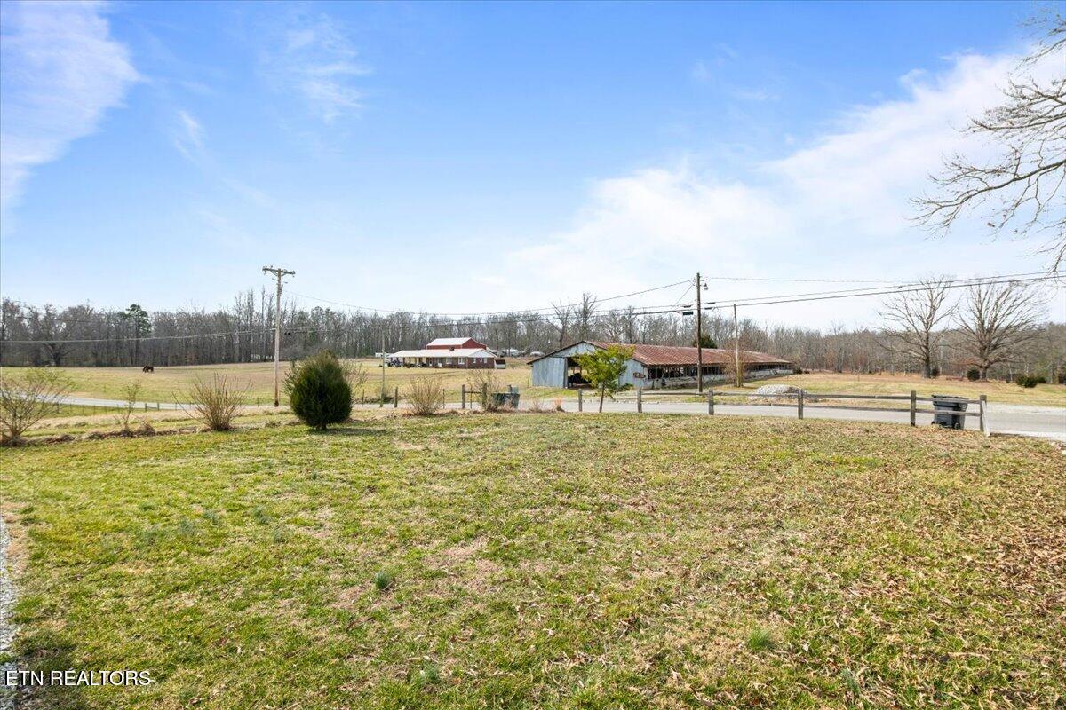 2940 Grave Hill Road Oneida TN 37841