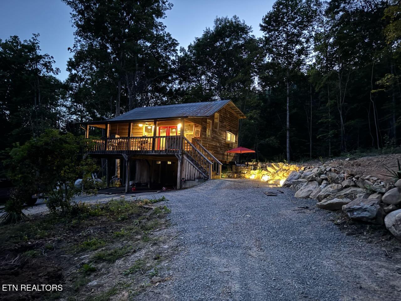 184 Tecumseh Trail Speedwell TN 37870